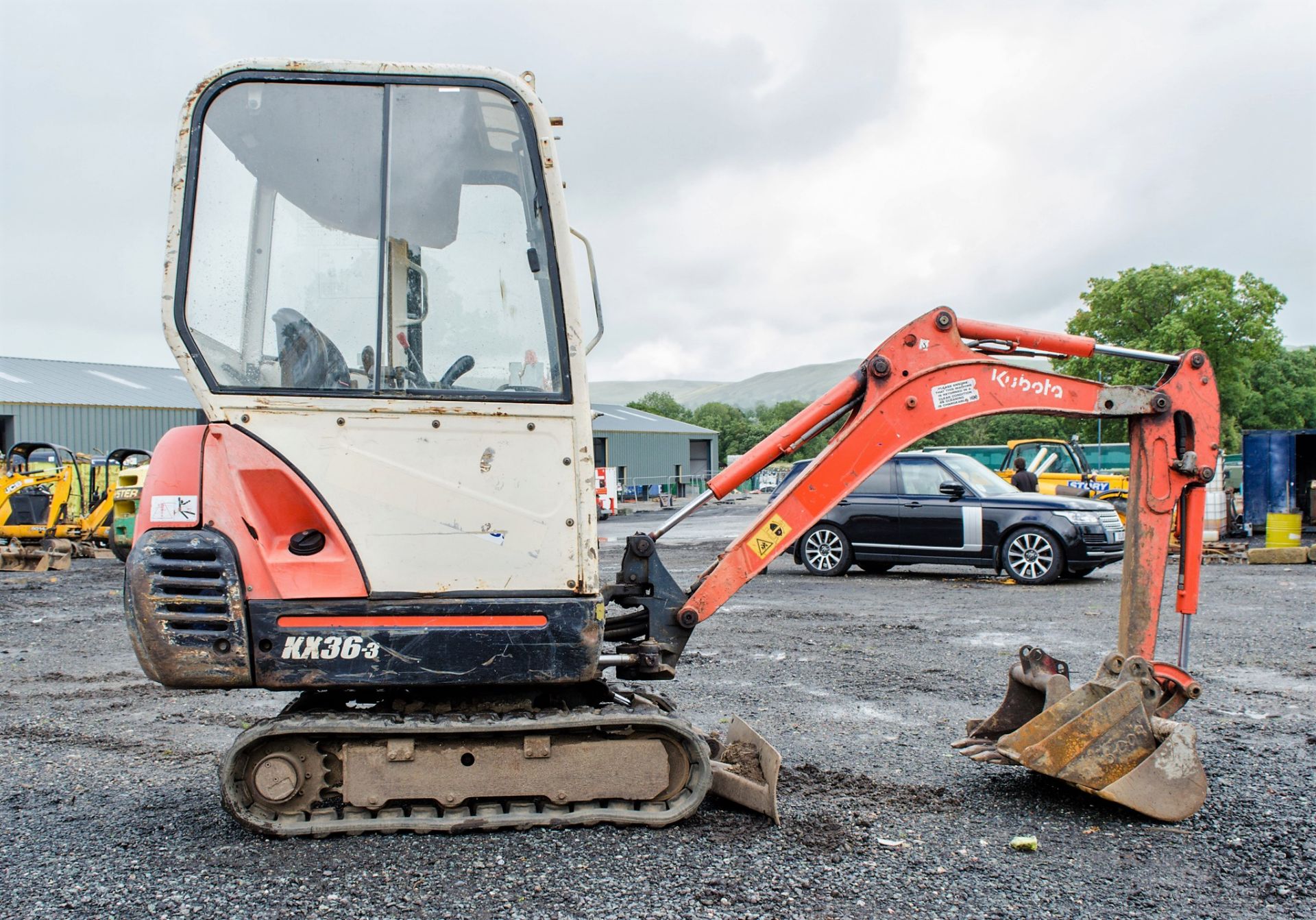 Kubota KX36-3 1.5 tonne rubber tracked mini excavator Year: S/N: 5528 blade, piped & 3 buckets - Image 7 of 18
