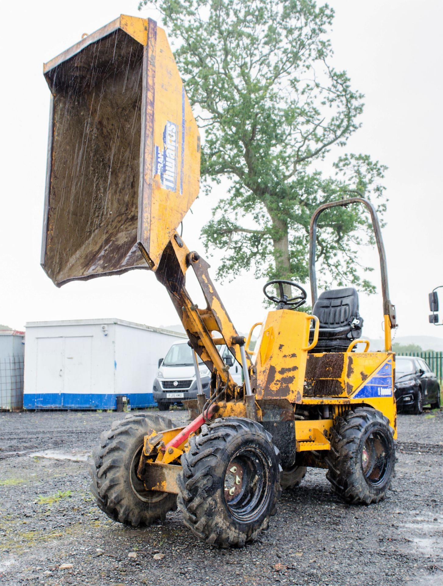 Thwaites 1 tonne hydrostatic hi-tip dumper Year: 2005 S/N: 504A8515 Recorded Hours: 2518 220E0058 - Image 11 of 19