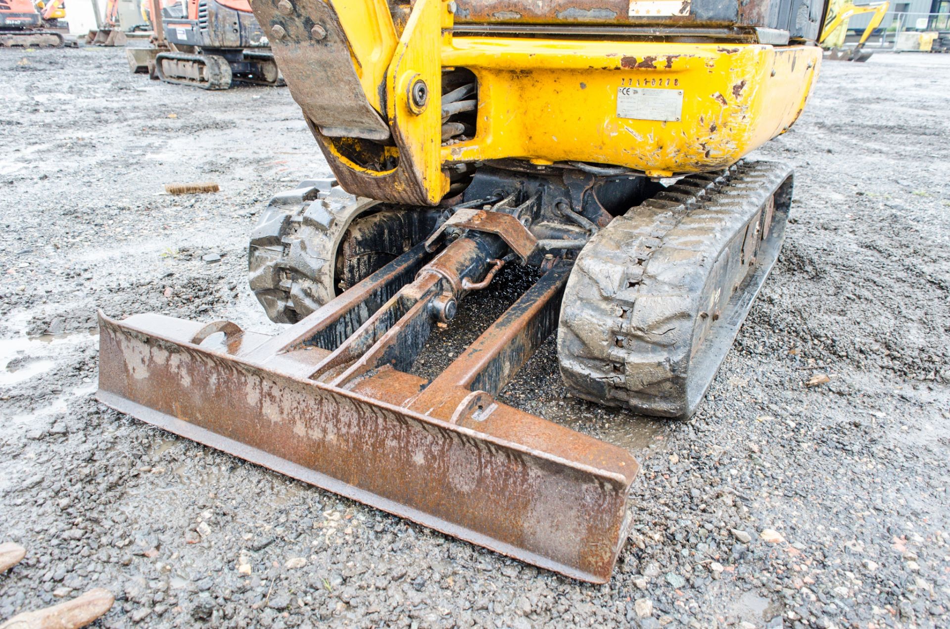 JCB 8014 CTS 1.5 tonne rubber tracked mini excavator Year: 2014 S/N: 2073493 Recorded Hours: 1892 - Image 11 of 20