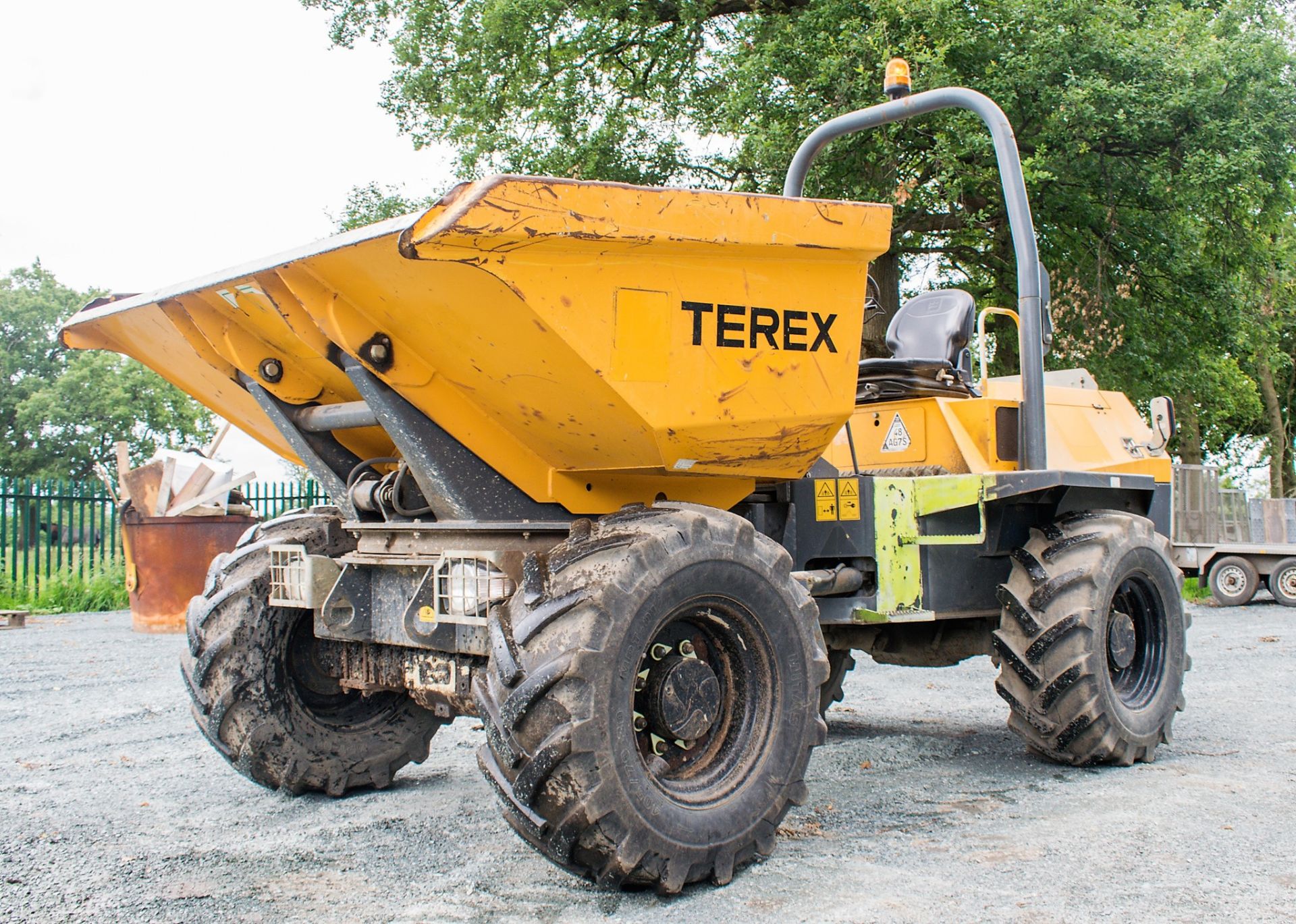 Terex 6 tonne swivel skip dumper Year: 2013 S/N: ED8MT443 Recorded Hours: 1287 A598840