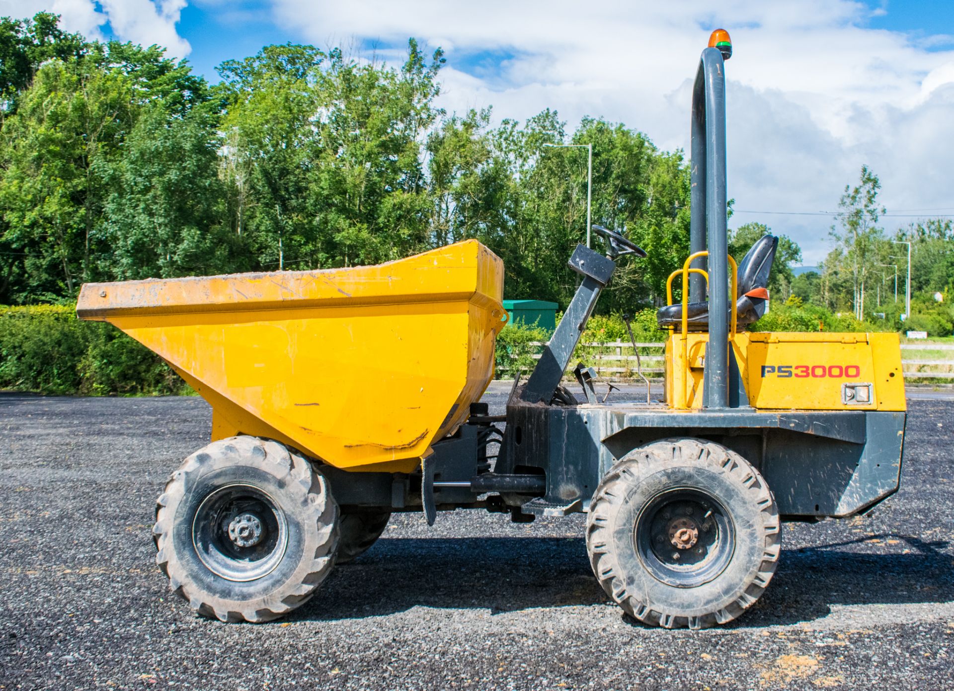 Benford Terex 3 tonne straight skip - Image 7 of 19