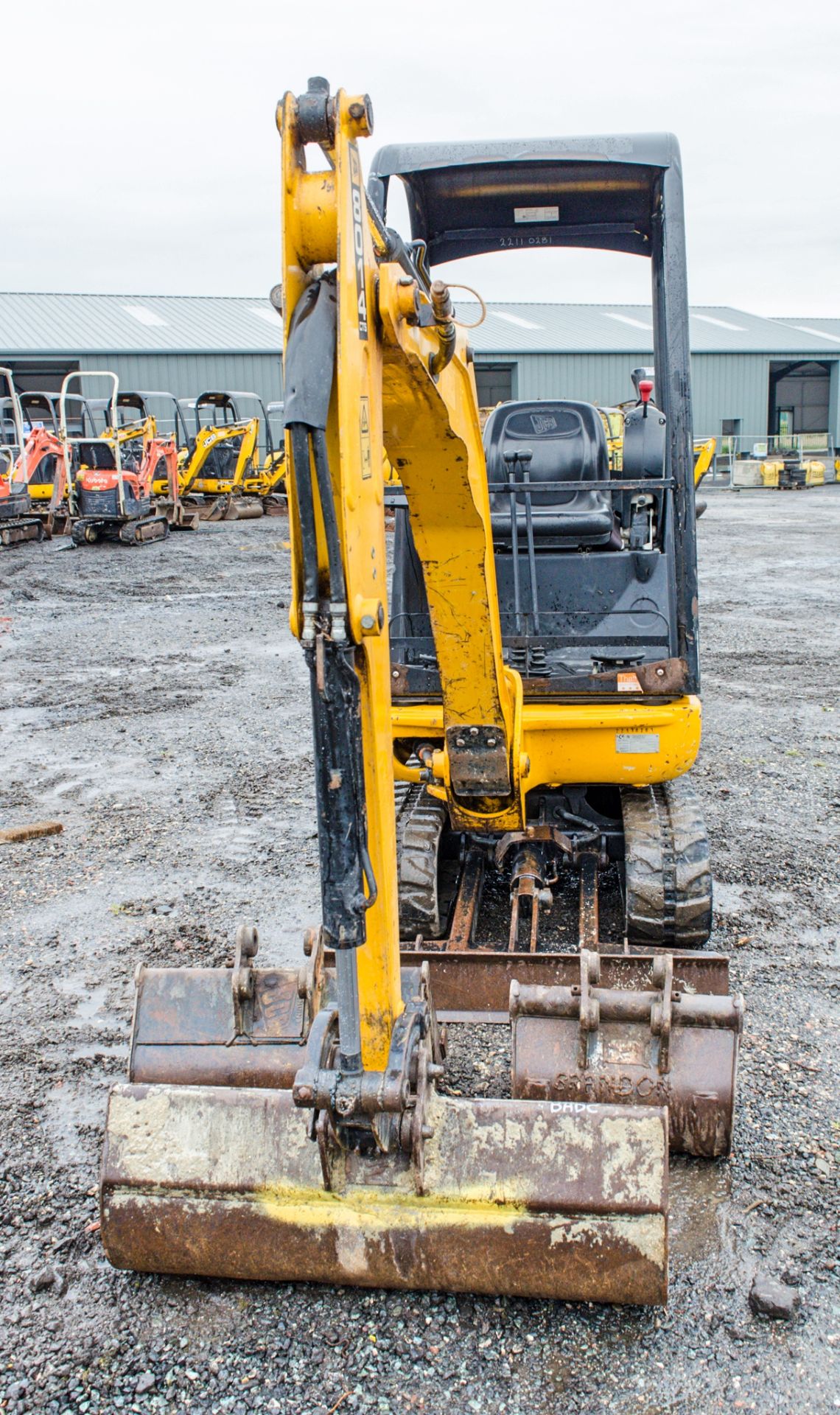 JCB 8014 CTS 1.5 tonne rubber tracked mini excavator Year: 2014 S/N: 2070494 Recorded Hours: 1025 - Image 5 of 20