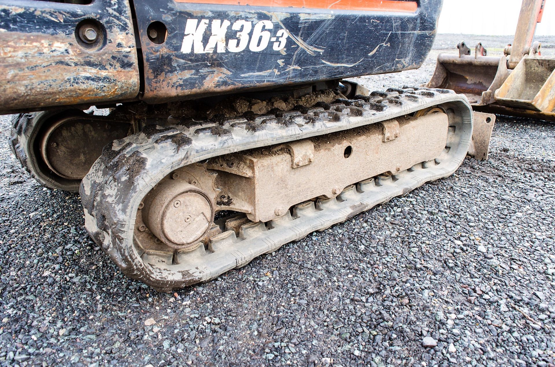 Kubota KX36-3 1.5 tonne rubber tracked mini excavator Year: S/N: 5528 blade, piped & 3 buckets - Image 10 of 18