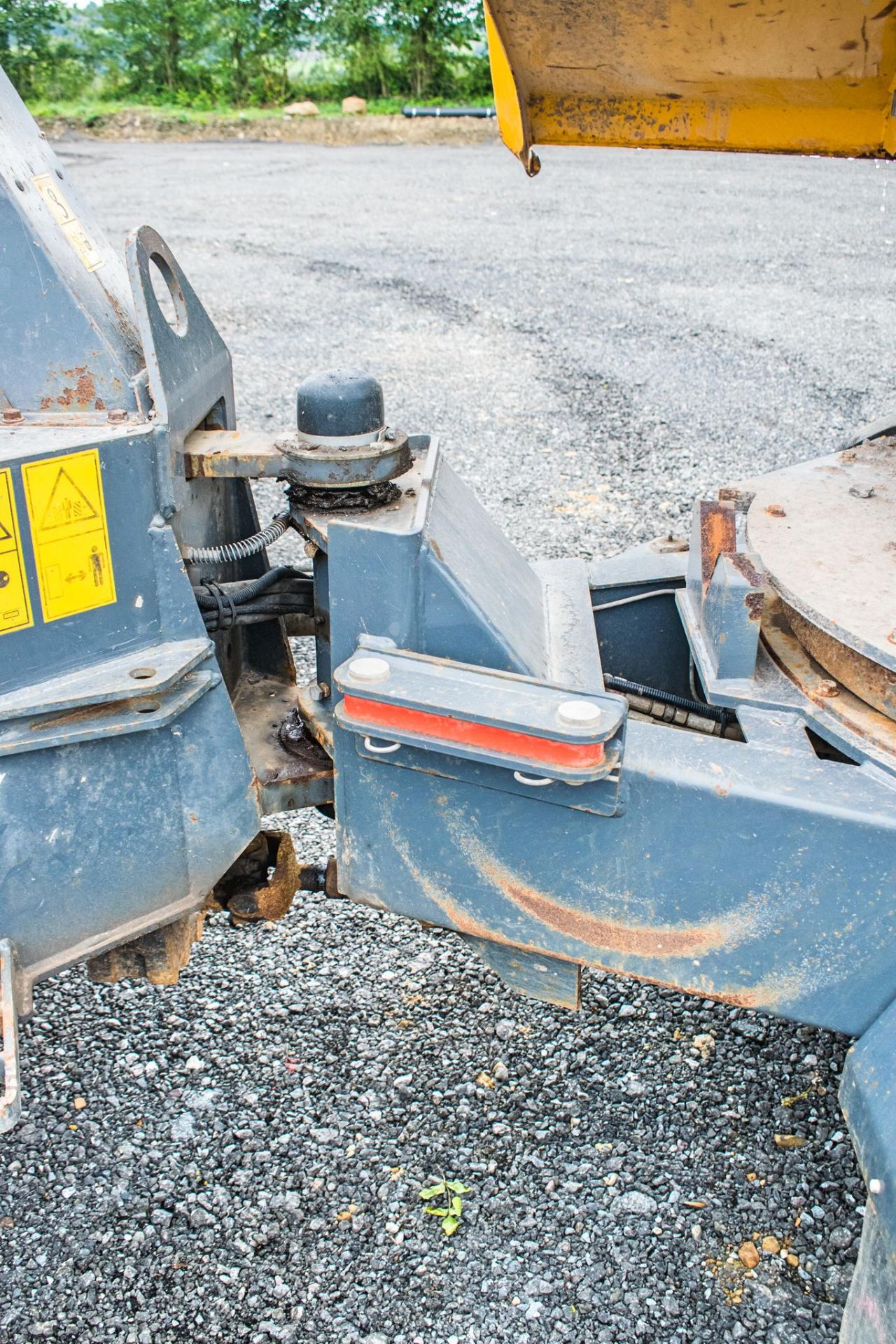 Terex 6 tonne swivel skip dumper Reg No: Q880 WAG   c/w V5 Road Reg Certificate Year: 2013 S/N: - Image 15 of 19