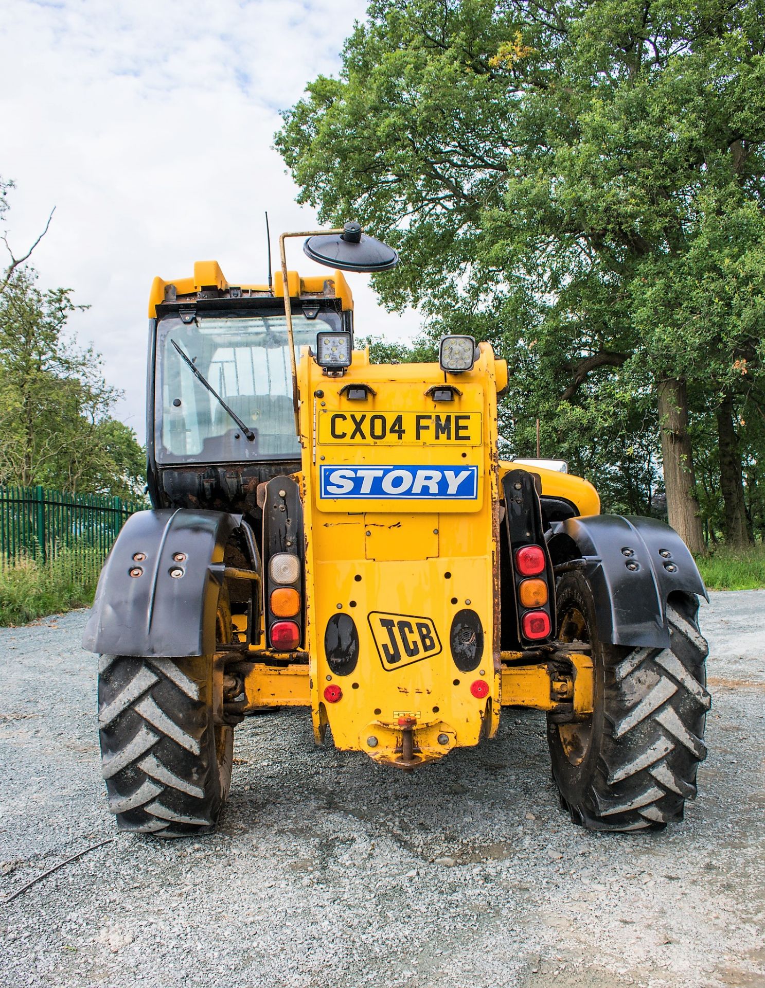 JCB 535-95 9.5 metre telescopic handler Registration Number: CX04 FME Year: 2004 S/N: 1066079 - Image 6 of 22