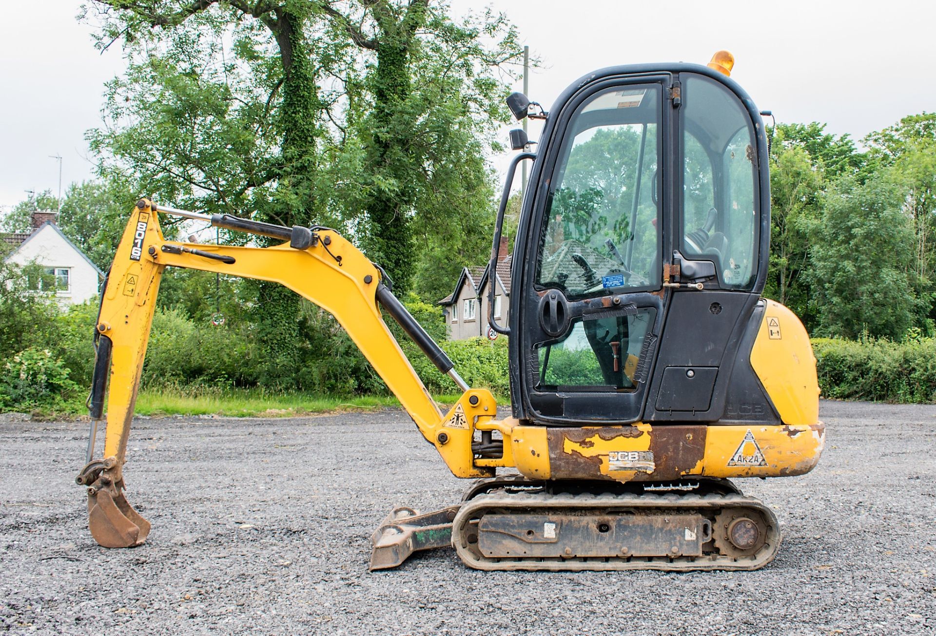 JCB 8016 CTS 1.5 tonne rubber tracked mini excavator Year: 2014 S/N: 2071572 Recorded Hours: 1974 - Image 8 of 25