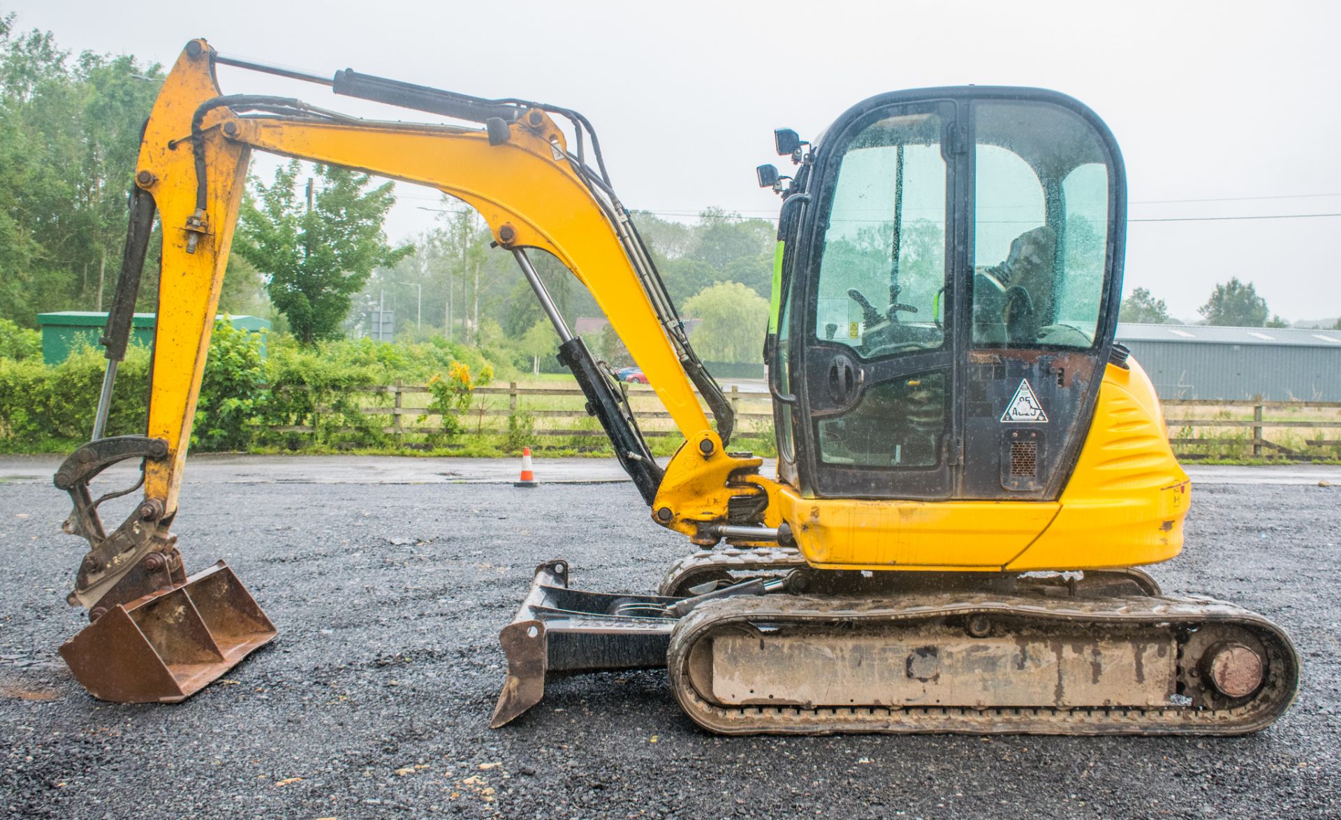 JCB 8050 RTS 5 tonne rubber tracked excavator Year: 2013 S/N: 741918 Recorded Hours: 3892 Piped, - Image 8 of 21