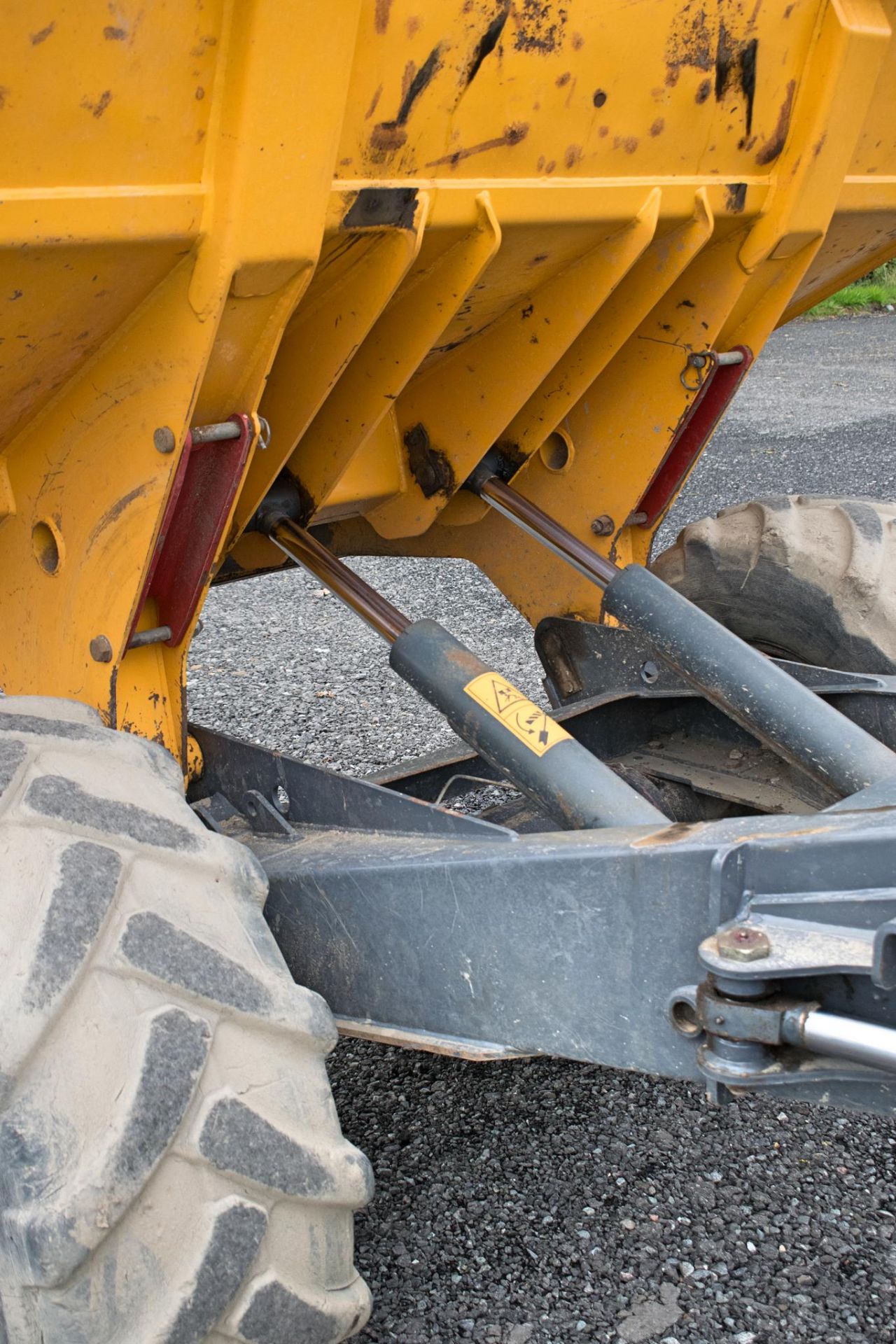 Terex PT6000 6 tonne straight skip dumper  Year: 2006 S/N: E605FW092 Recorded hours: 4110 2080 - Image 14 of 19