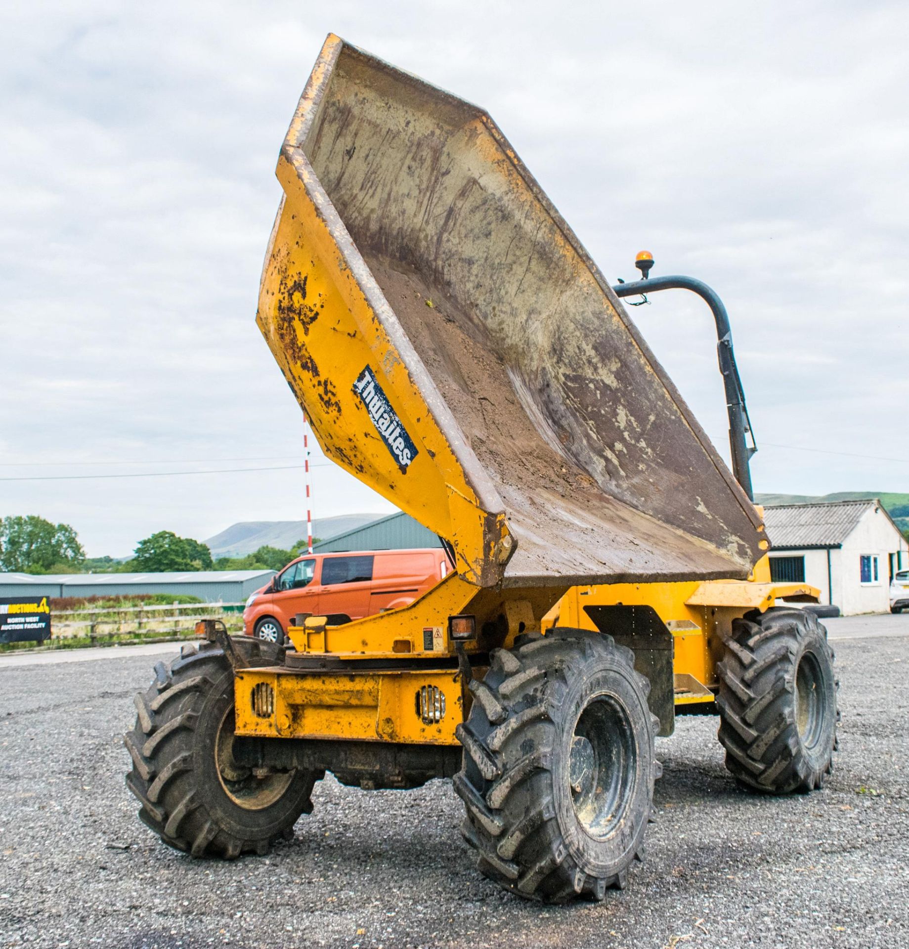 Thwaites 6 tonne swivel skip dumper  Reg No: MX64 OJD   c/w V5 Road Reg Certificate Year: 2013  S/N: - Image 13 of 18