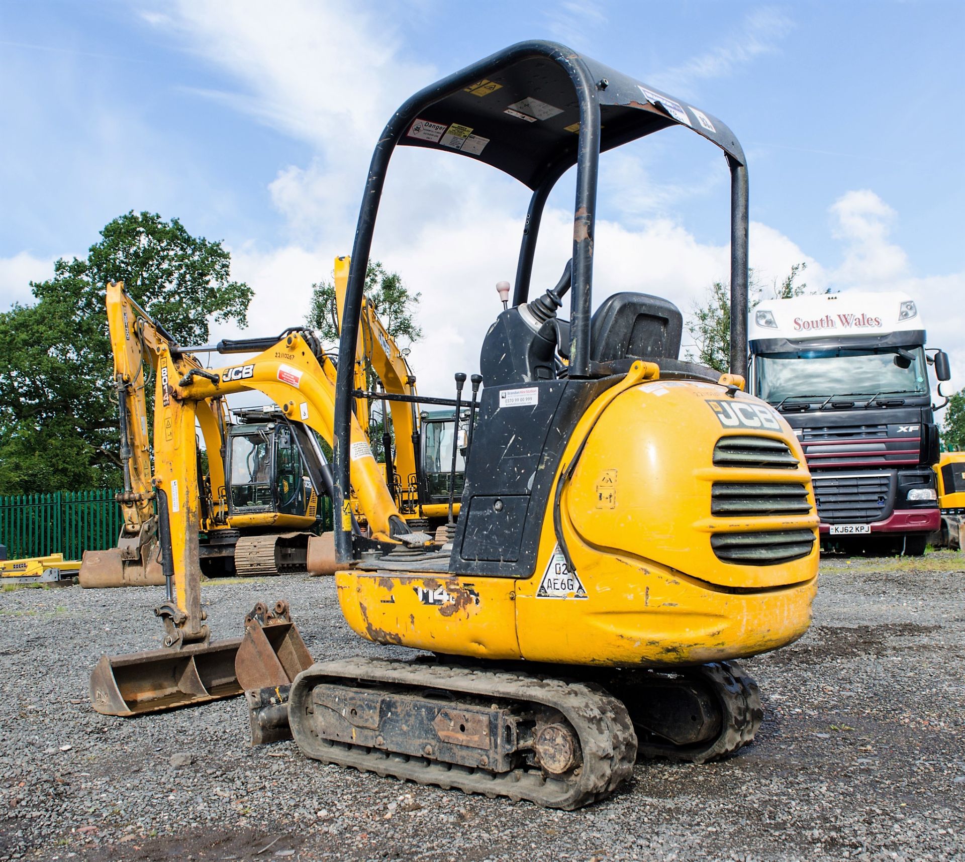 JCB 8014 CTS 1.5 tonne rubber tracked mini excavator Year: 2011 S/N: 1627296 Recorded Hours: 1655 - Image 4 of 19