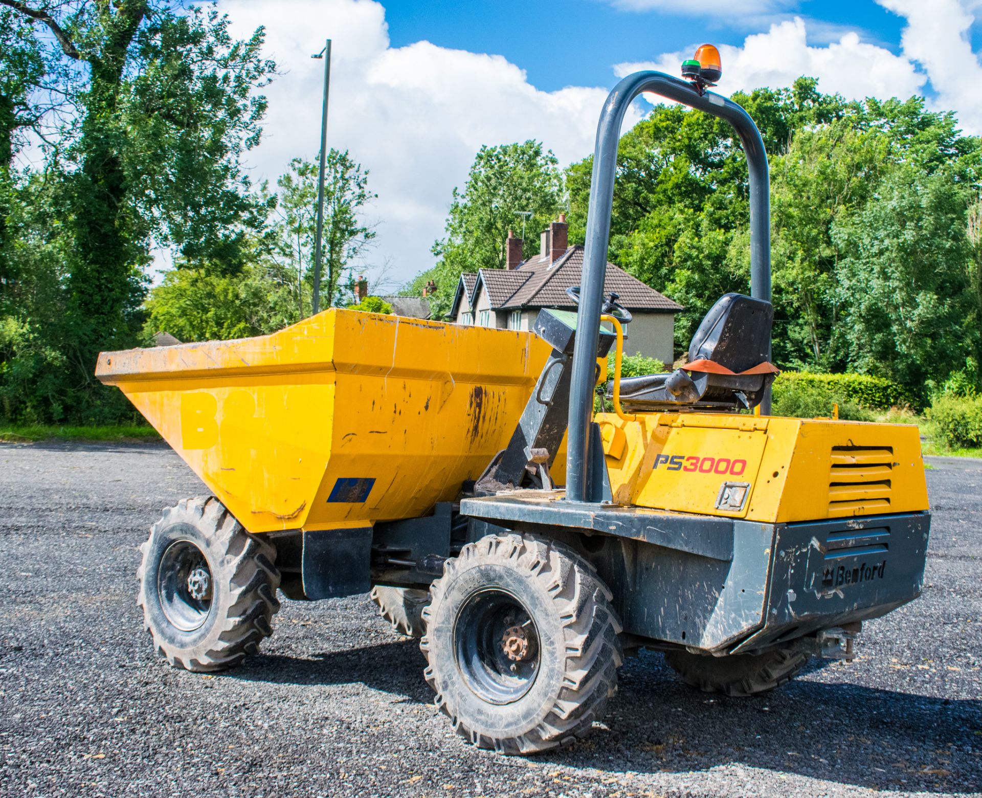 Benford Terex 3 tonne straight skip - Image 4 of 19