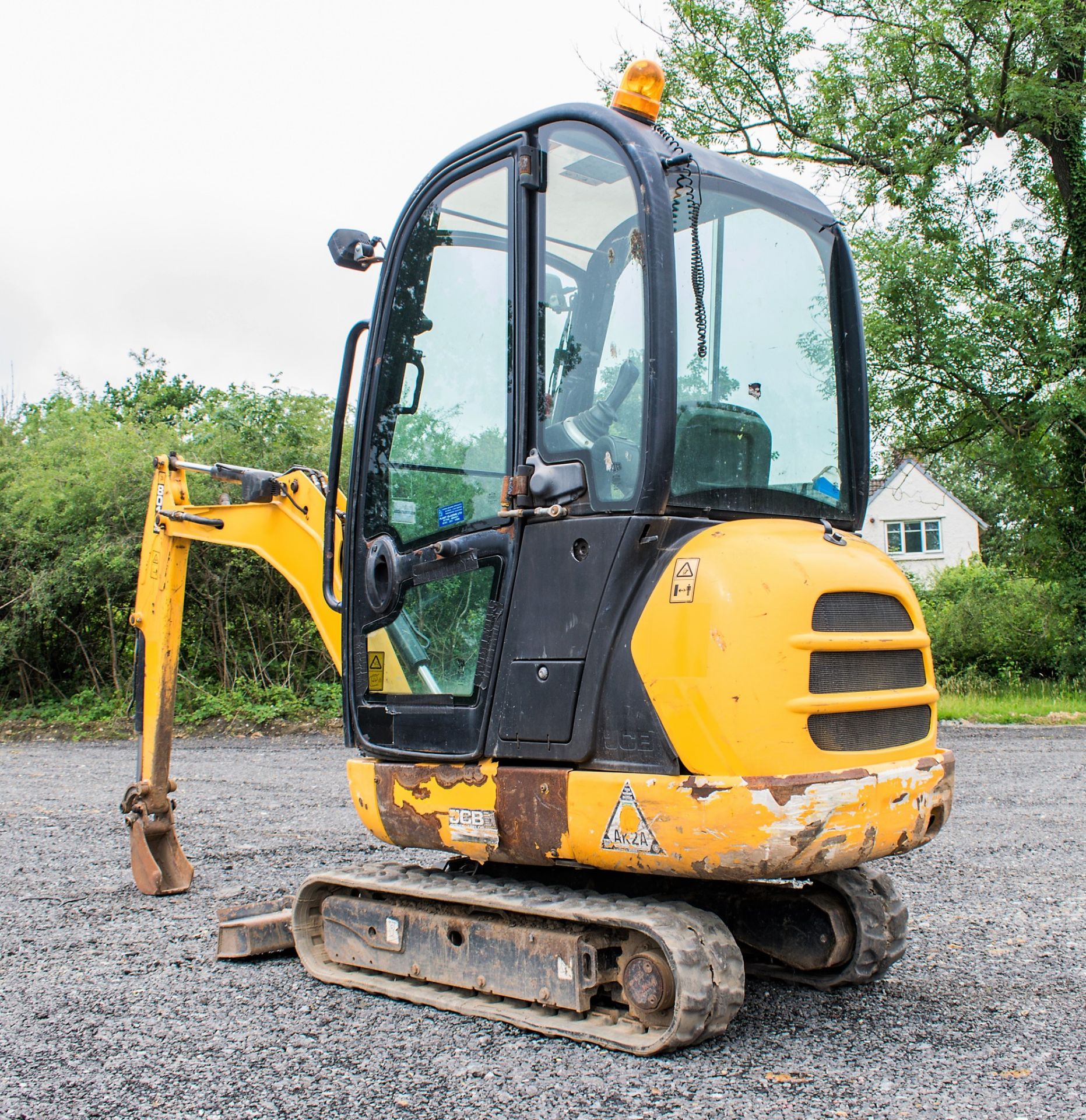 JCB 8016 CTS 1.5 tonne rubber tracked mini excavator Year: 2014 S/N: 2071572 Recorded Hours: 1974 - Image 3 of 25