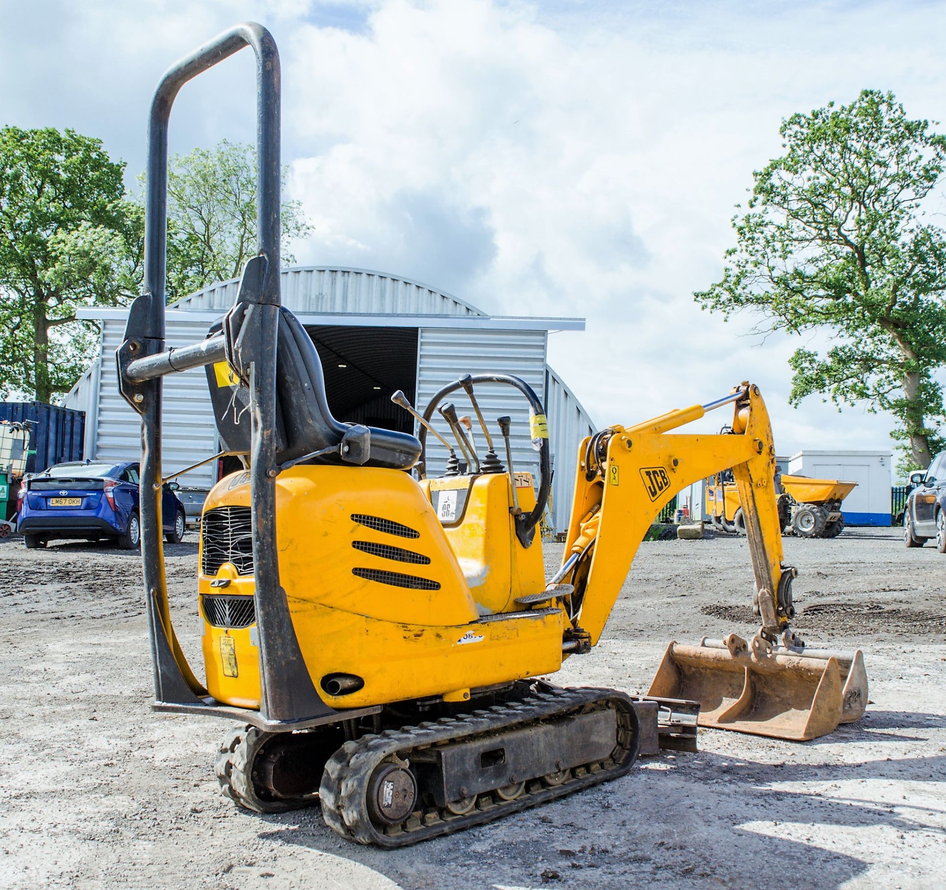 JCB 8008 0.8 tonne rubber tracked micro excavator Year: 2005 S/N: 1148435 Recorded Hours: 3261 - Image 3 of 19