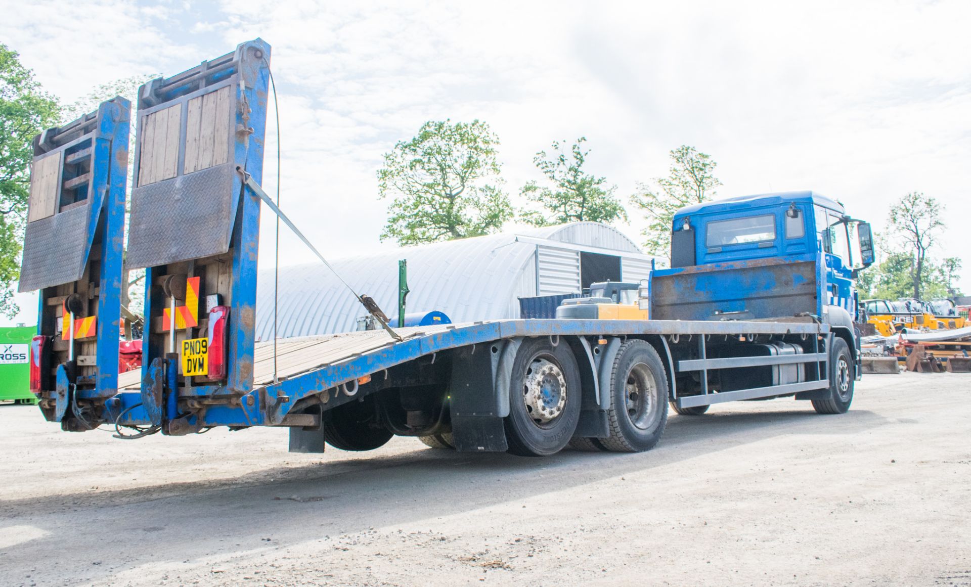 MAN TGS 26.360 26 tonne beaver tail plant lorry  Registration Number: PN09 DVM Date of Registration: - Image 3 of 16