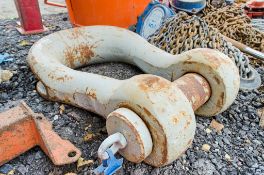 200 tonne lifting shackle A618840