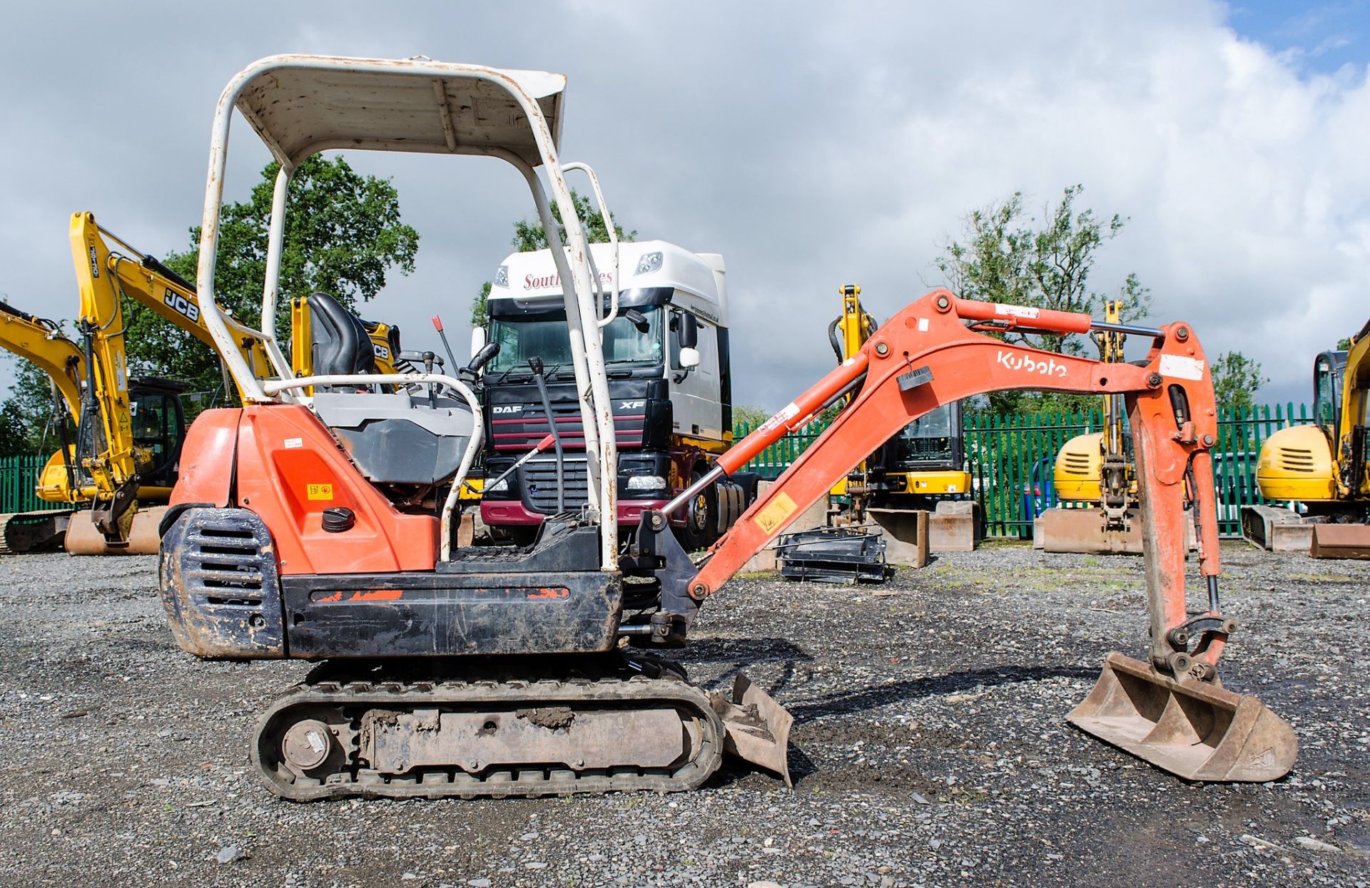 Kubota KX36-3 1.5 tonne rubber tracked excavator Year: 2005 S/N: 56816 Recorded Hours: 3559 blade, - Image 8 of 21