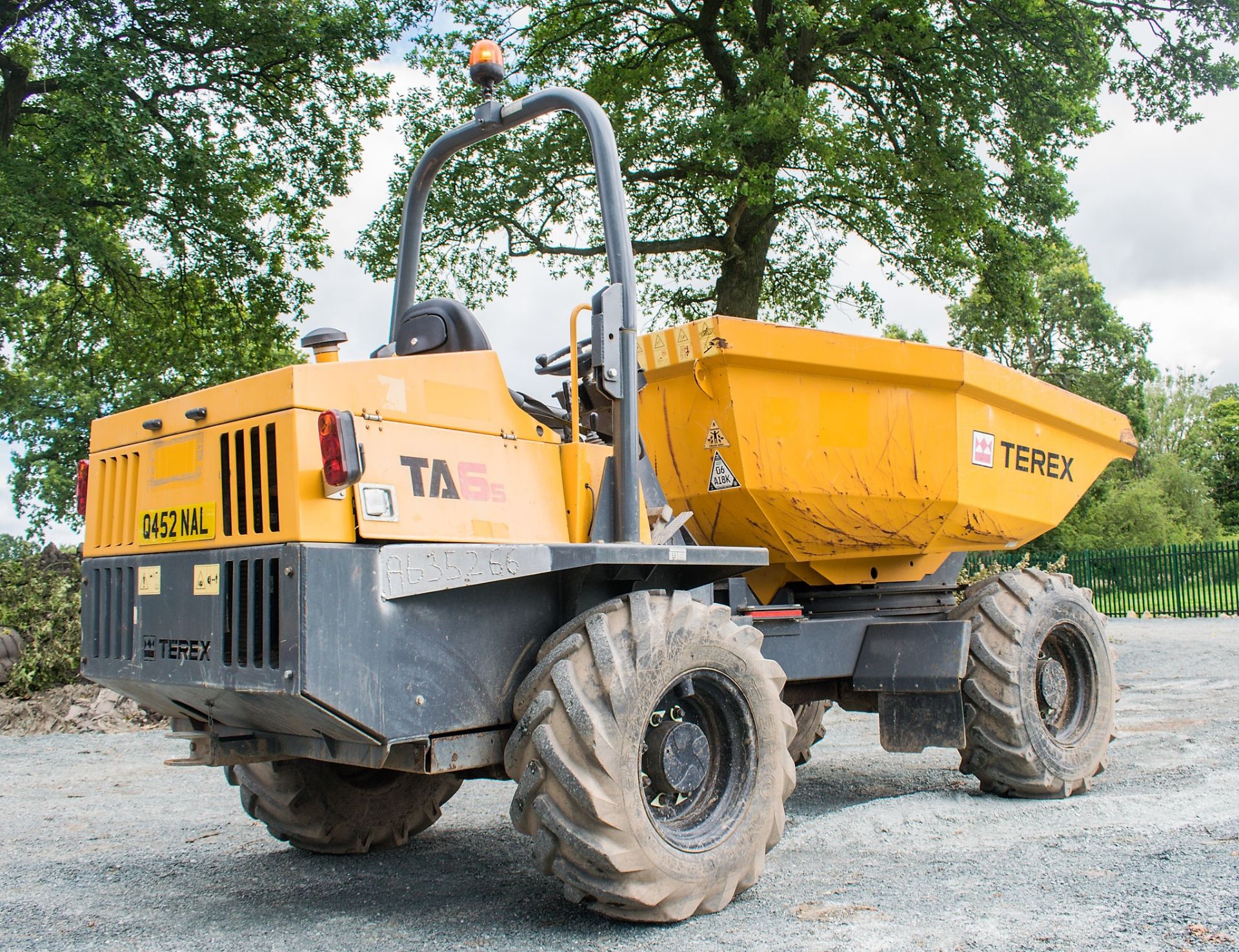 Terex 6 tonne swivel skip dumper Reg: Q452 NAL  c/w V5 Road Reg Certificate Year: 2014 S/N: - Image 3 of 20