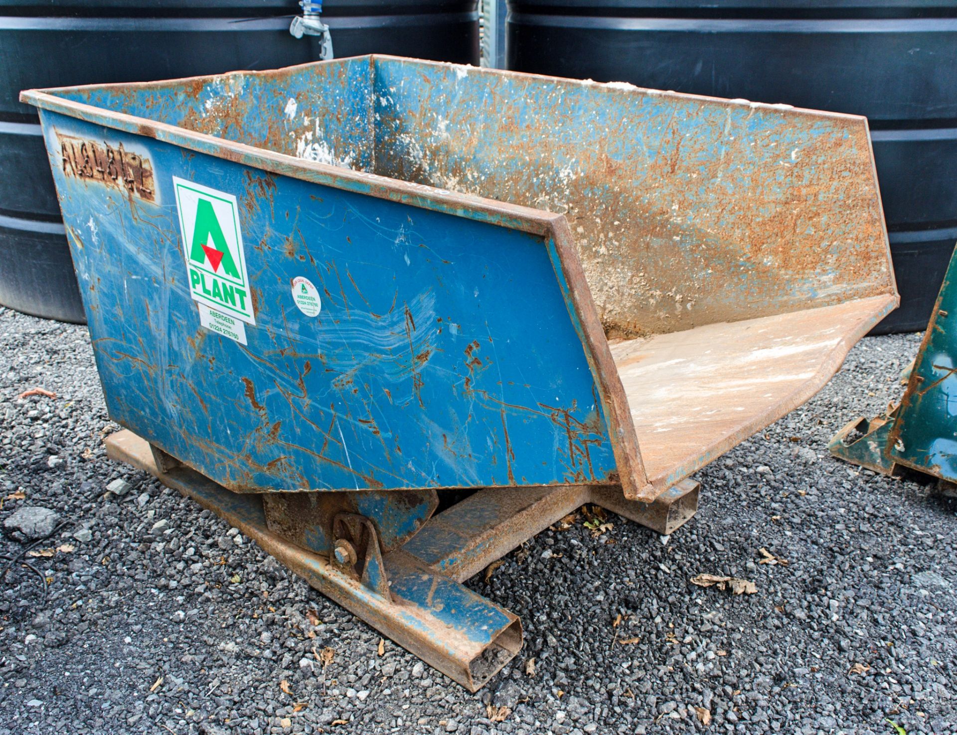 Conquip tipping skip A684847