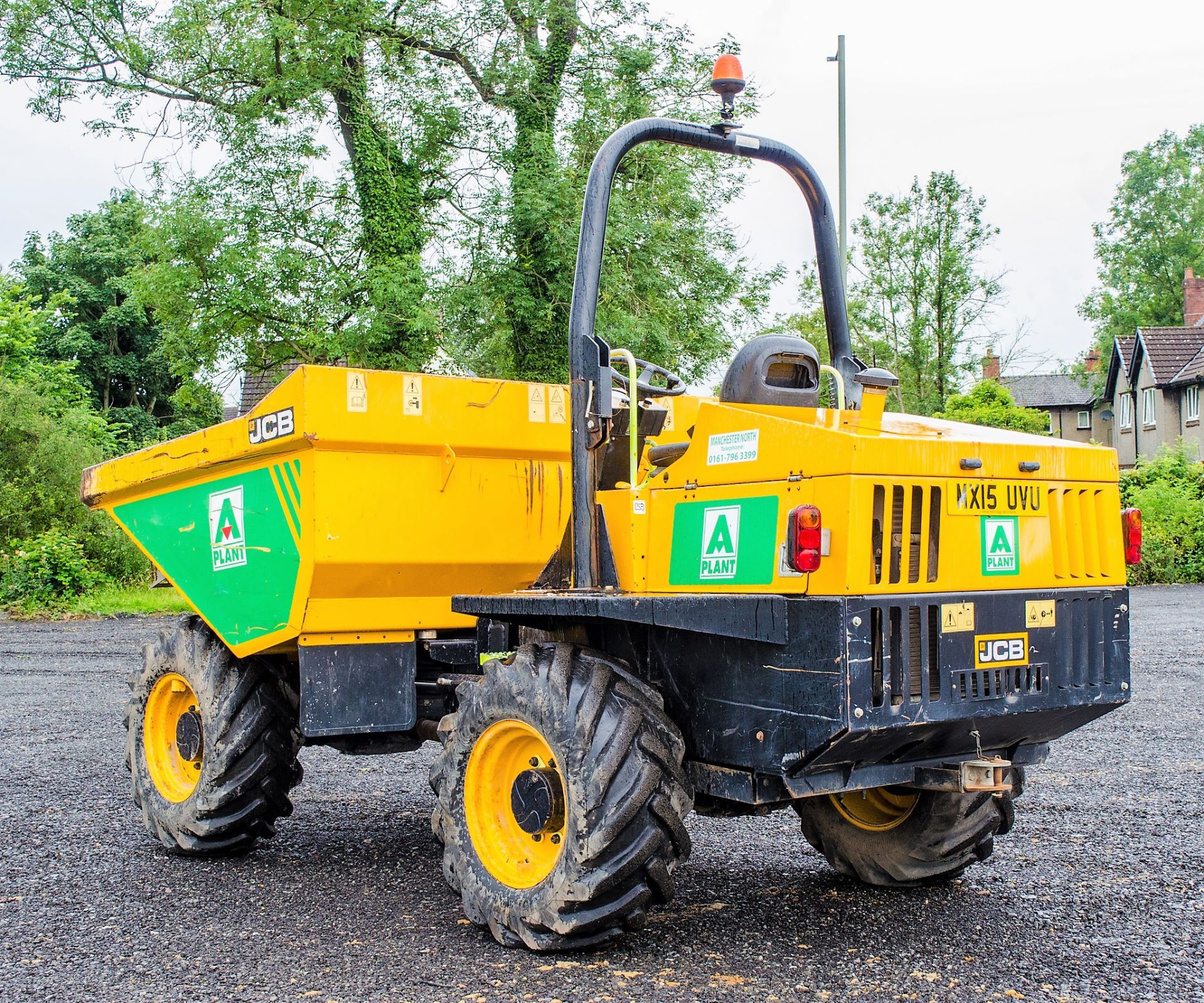 JCB 6 tonne straight skip dumper Reg No: MX15 UVU    c/w V5 Road Reg Certificate Year: 2015 S/N: - Image 4 of 20