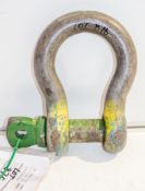 25 tonne bow shackle  A829689