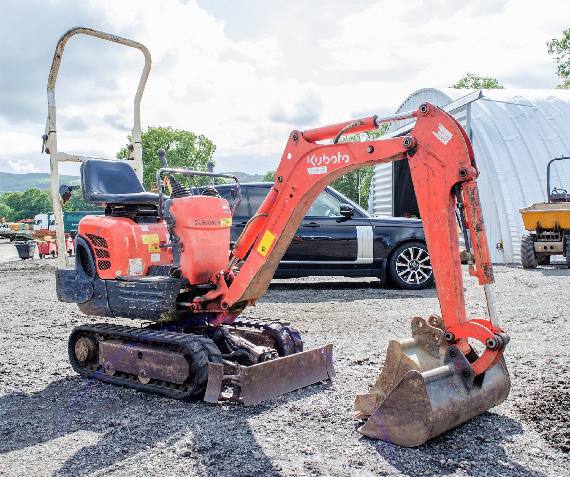 Kubota K008-3 0.8 tonne rubber tracked micro excavator Year: 2007 S/N: 17838 Recorded Hours: 2350 - Image 2 of 19