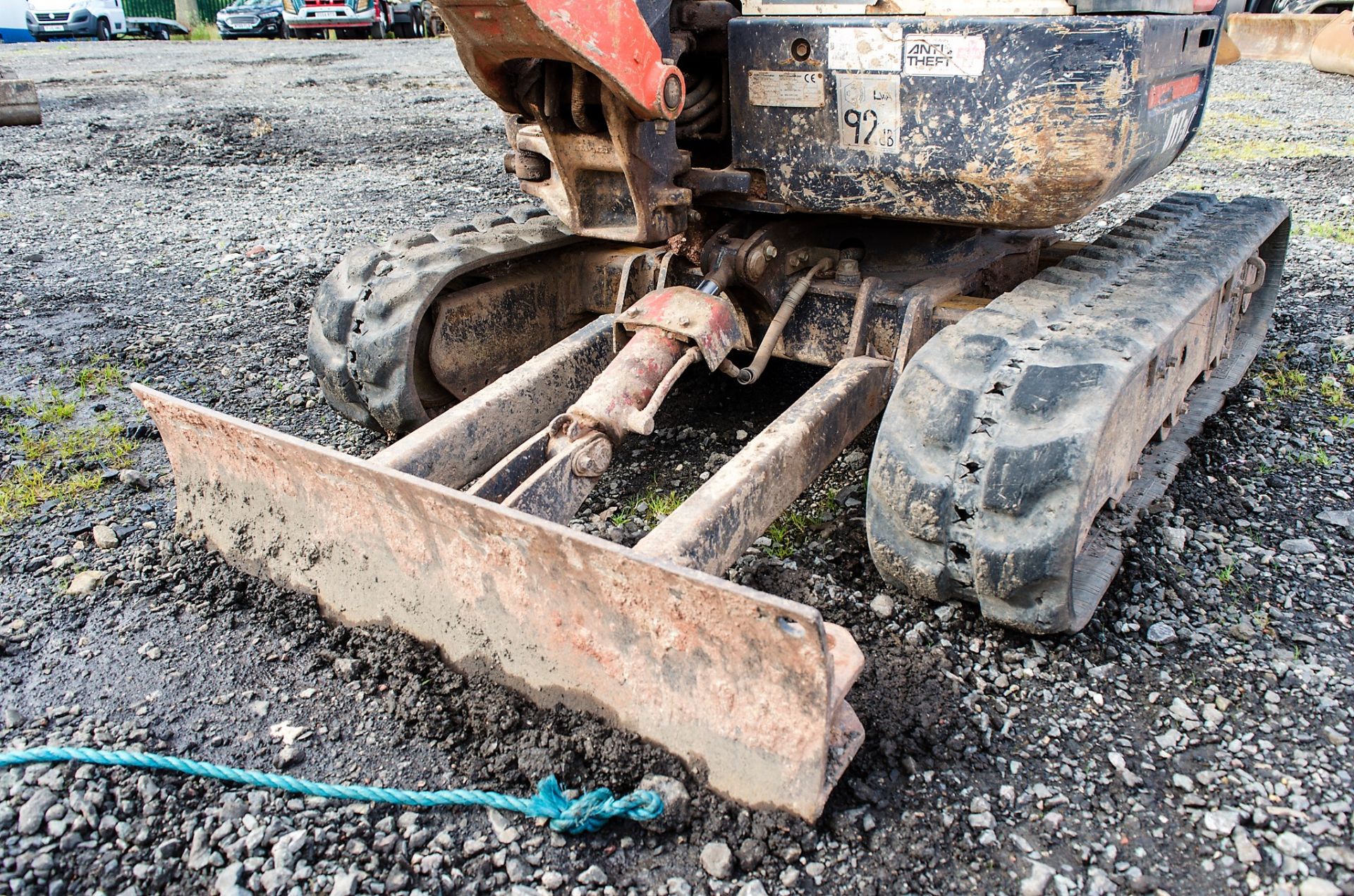 Kubota U17-3 1.7 tonne rubber tracked mini excavator Year: 2011 S/N: H13948 Recorded Hours: 2779 - Image 11 of 20