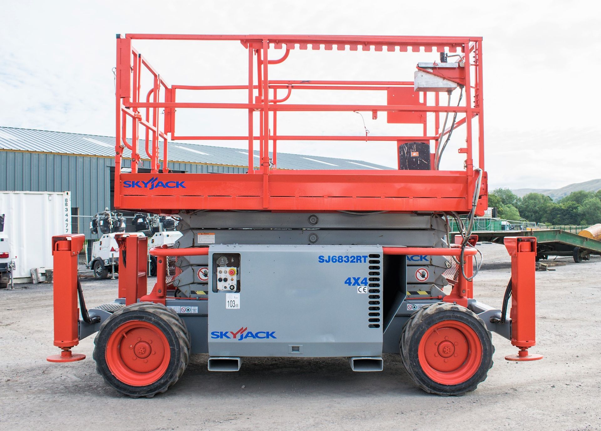 Skyjack SJ6832RT 32 ft 4WD diesel driven scissor lift Year: S/N: Recorded Hours: 2708 RP - Image 8 of 15