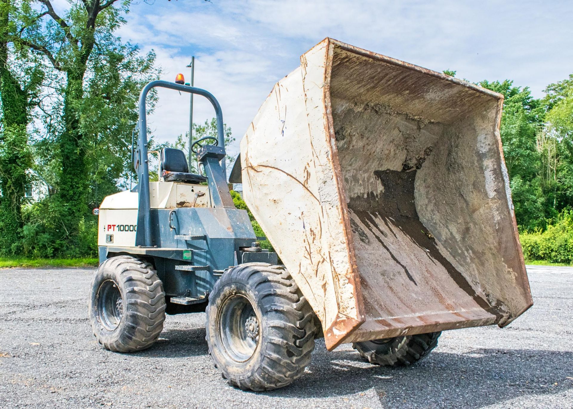 Terex PT10000 9 tonne straight skip dumper Year: 2008 S/N: 803MM061 Recorded hours: Not displayed ( - Image 13 of 19