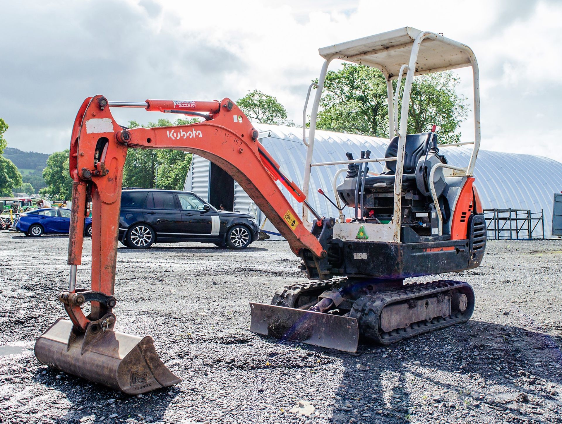 Kubota KX36-3 1.5 tonne rubber tracked excavator Year: 2005 S/N: 56816 Recorded Hours: 3559 blade,