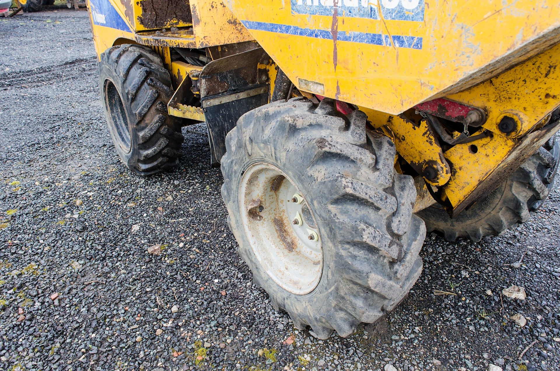 Thwaites 1 tonne hydrostatic hi-tip dumper Year: 2005 S/N: 504A8515 Recorded Hours: 2518 220E0058 - Image 9 of 19