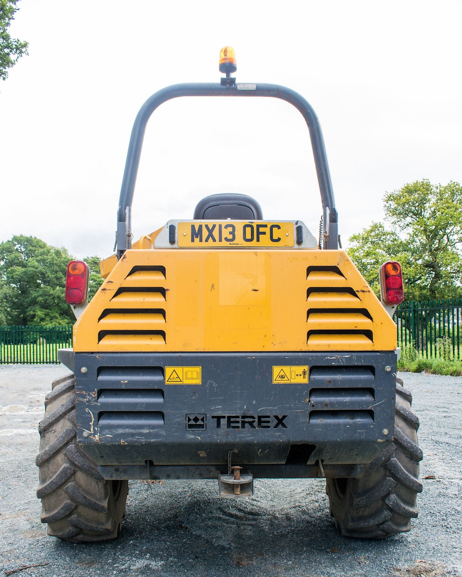 Terex 6 tonne swivel skip dumper Year: 2013 S/N: ED8MT443 Recorded Hours: 1287 A598840 - Image 6 of 20