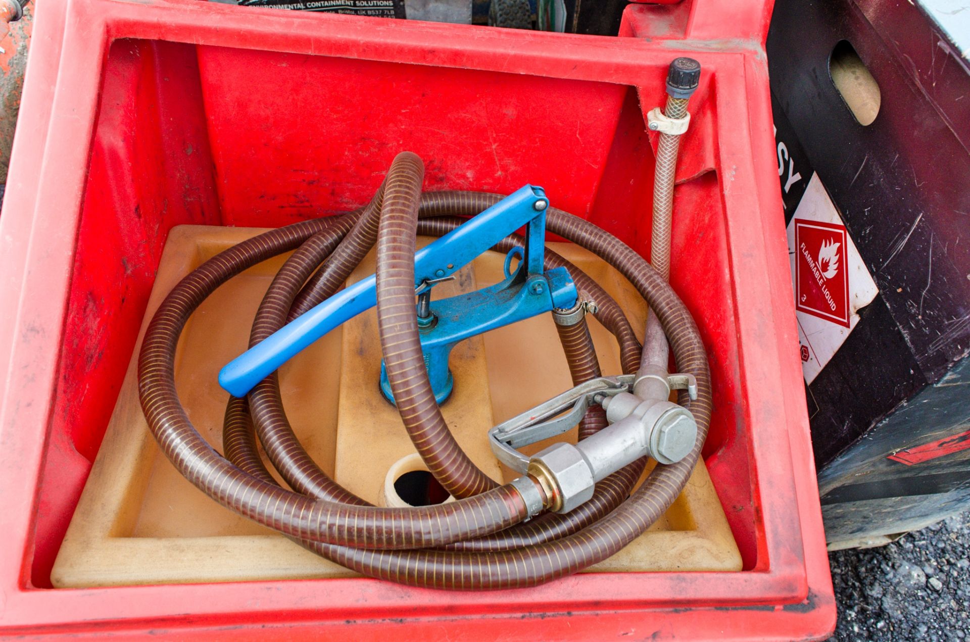Kaddi 100 litre fuel bowser c/w hand pump, delivery hose & nozzle 22540092 - Image 2 of 2