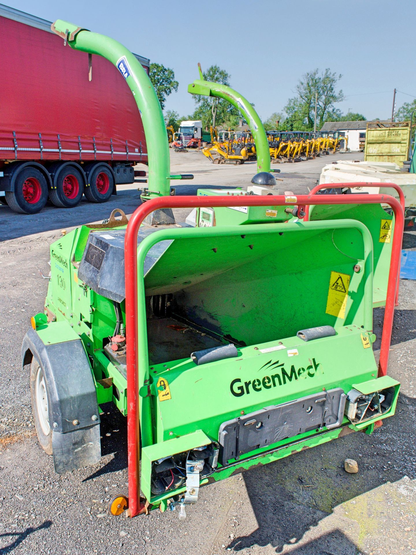 Greenmech 130 petrol driven fast tow wood chipper  S/N: 132227 - Image 3 of 6