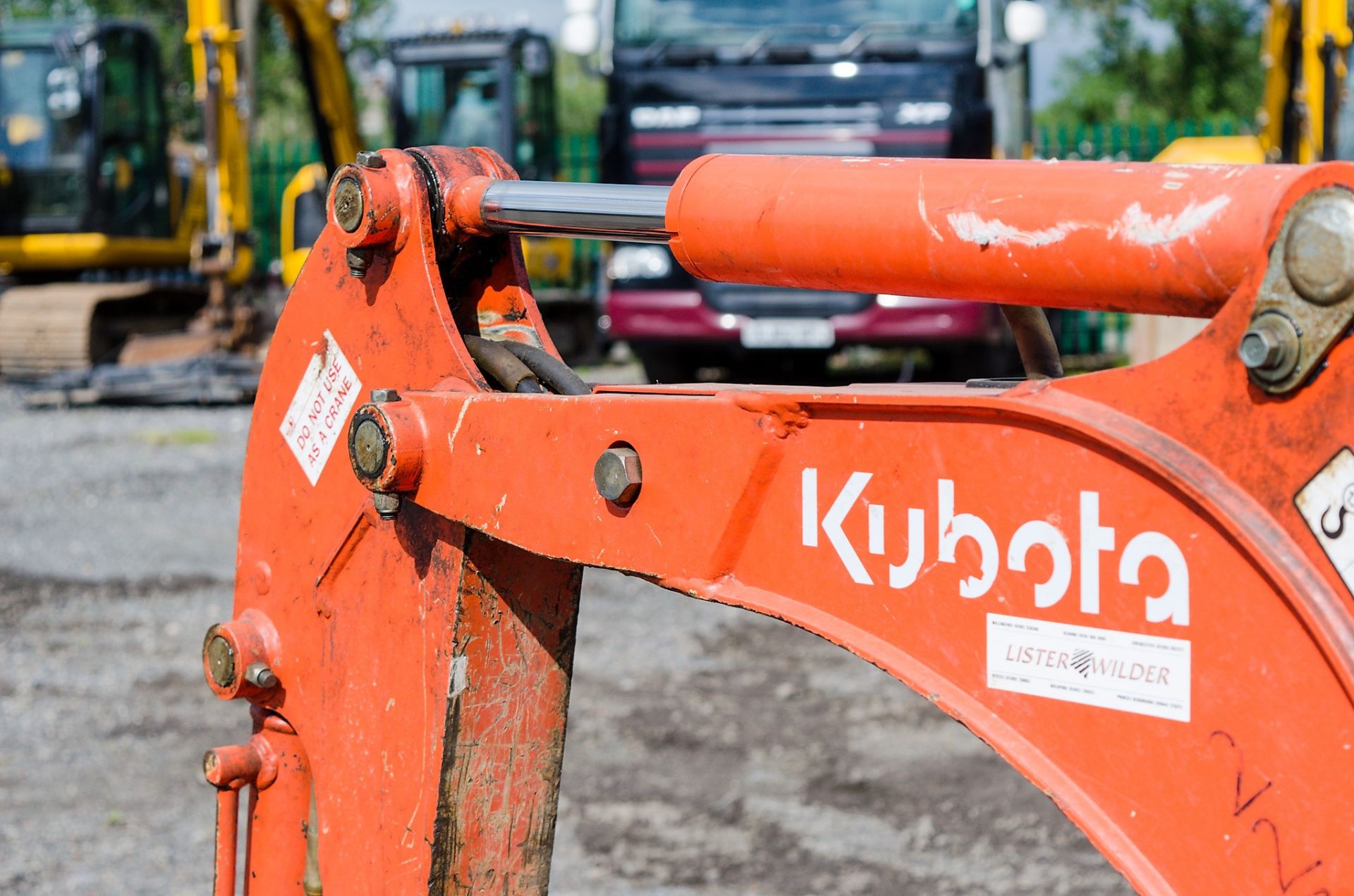 Kubota K008-3 0.8 tonne rubber tracked micro excavator Year: 2007 S/N: 17838 Recorded Hours: 2350 - Image 13 of 19