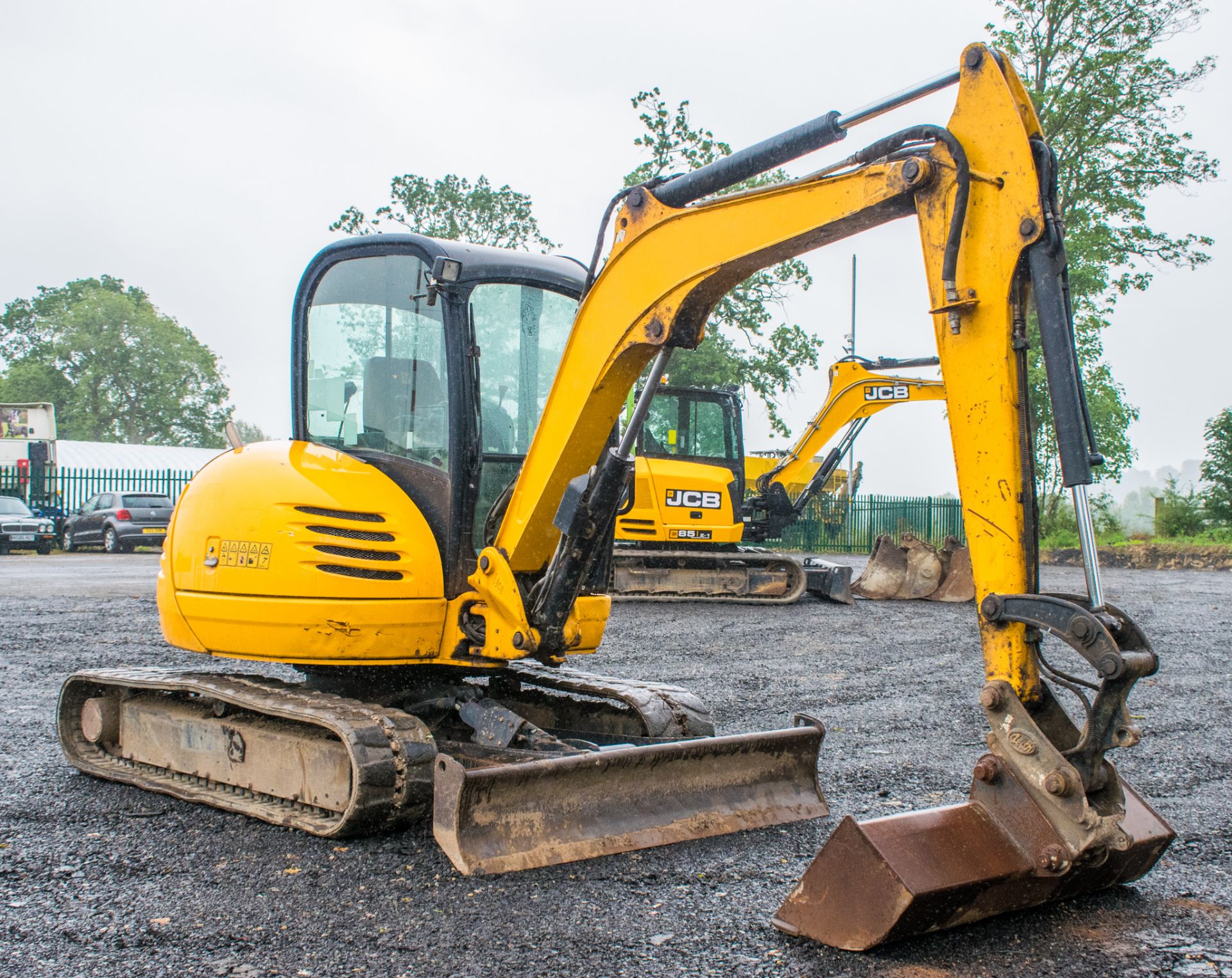 JCB 8050 RTS 5 tonne rubber tracked excavator Year: 2013 S/N: 741918 Recorded Hours: 3892 Piped, - Image 2 of 21