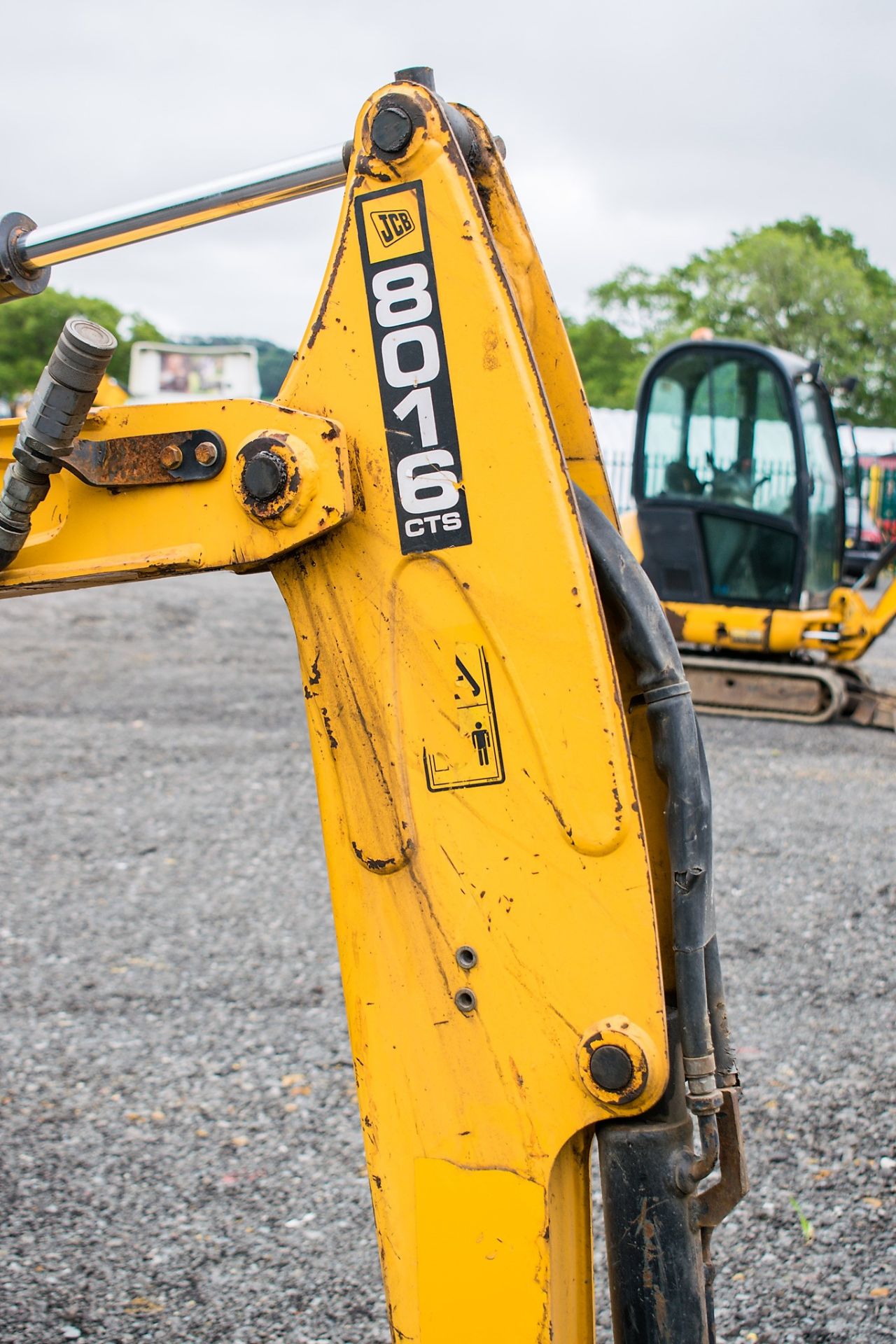 JCB 8016 CTS 1.5 tonne rubber tracked mini excavator Year: 2014 S/N: 2071572 Recorded Hours: 1974 - Image 14 of 25