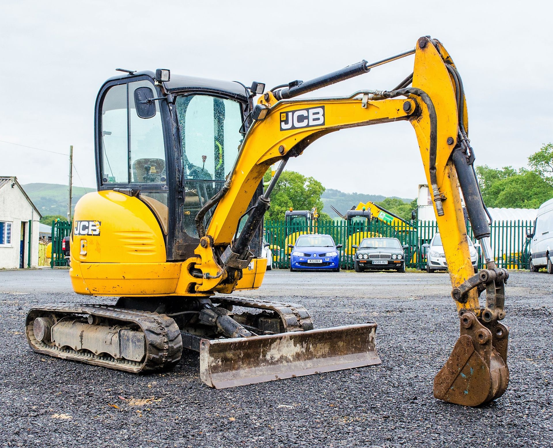 JCB 8030 3 tonne rubber tracked mini excavator Year: 2012 S/N: 2021567 Recorded Hours: 3523 blade, - Image 2 of 21