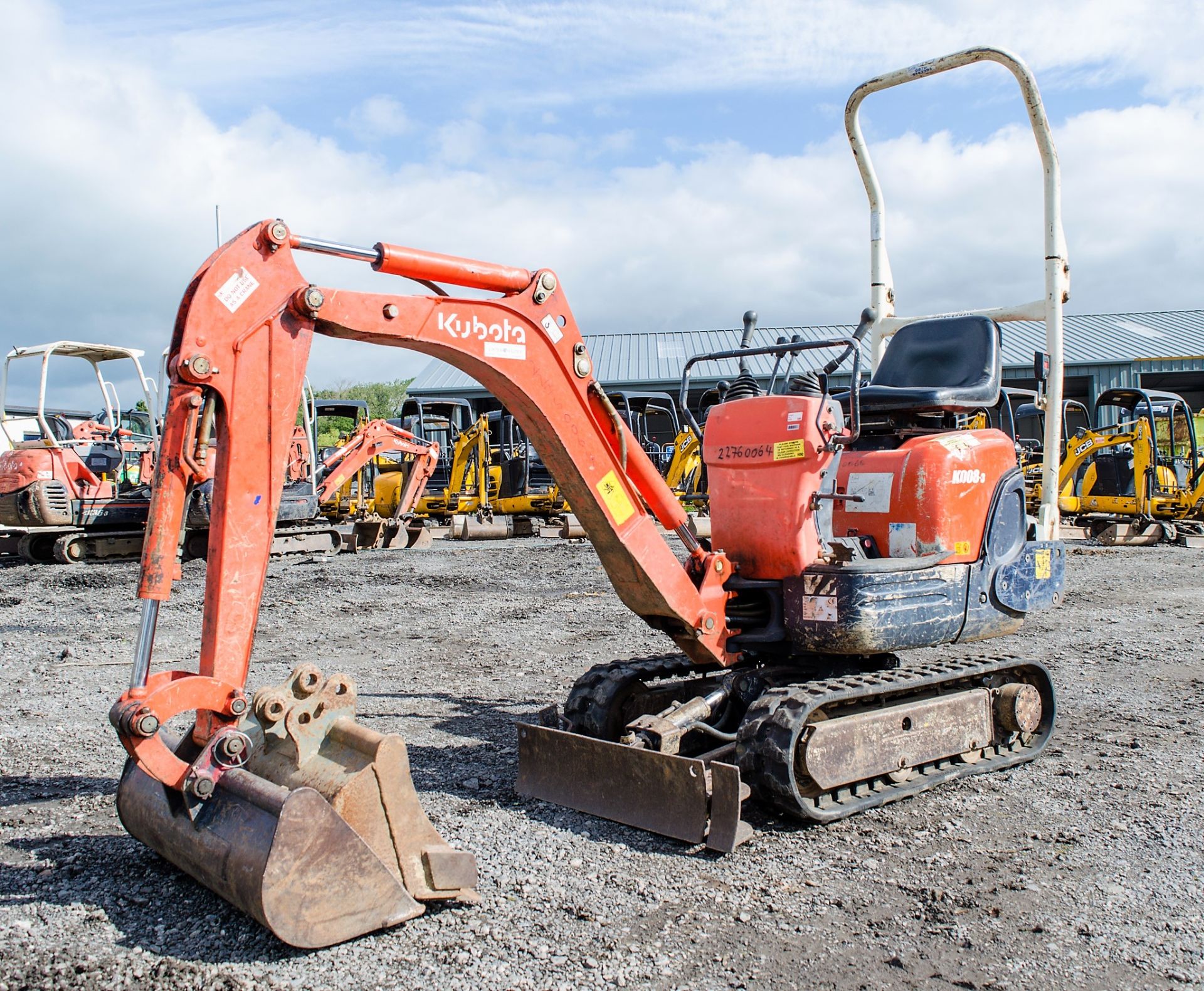 Kubota K008-3 0.8 tonne rubber tracked micro excavator Year: 2007 S/N: 17838 Recorded Hours: 2350