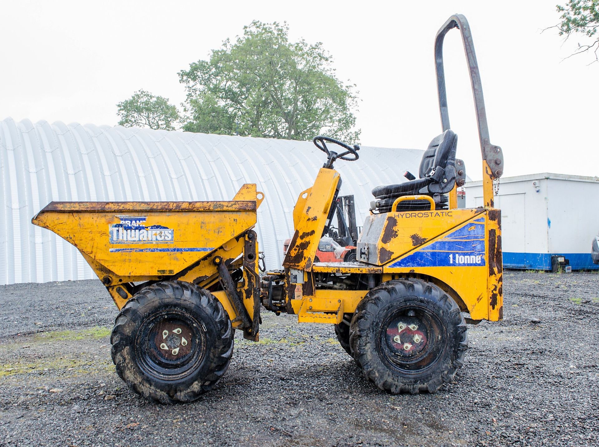 Thwaites 1 tonne hydrostatic hi-tip dumper Year: 2005 S/N: 504A8515 Recorded Hours: 2518 220E0058 - Image 7 of 19