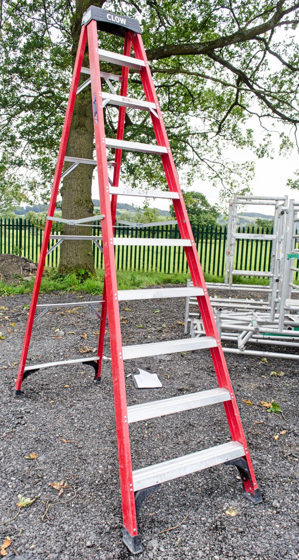 Clow 10 tread glass fibre step ladder VP