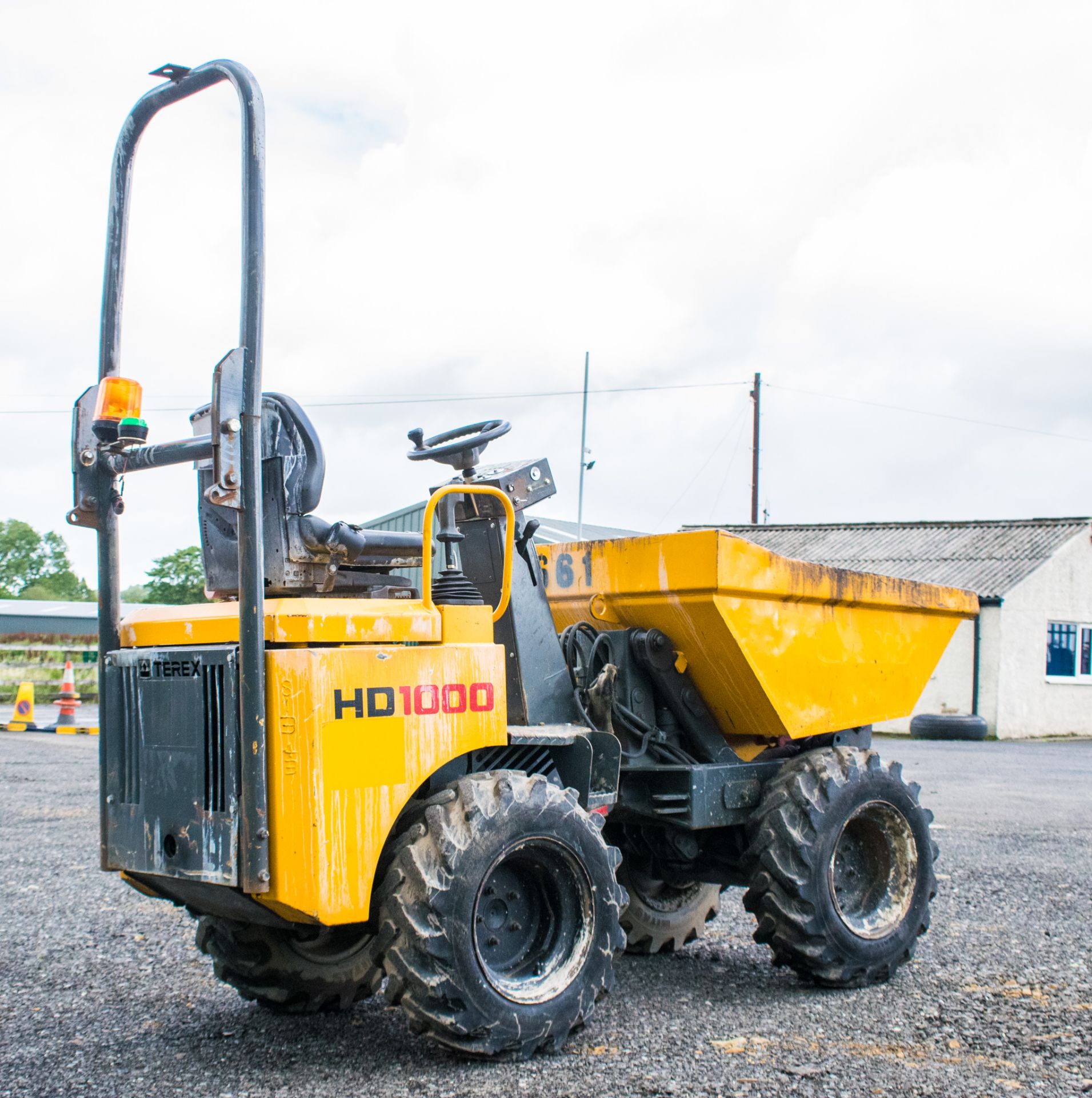 Terex HD1000 1 tonne high tip dumper Year: 2007 S/N: FJT578 Recorded Hours: 3375 1161 81343 - Image 4 of 15