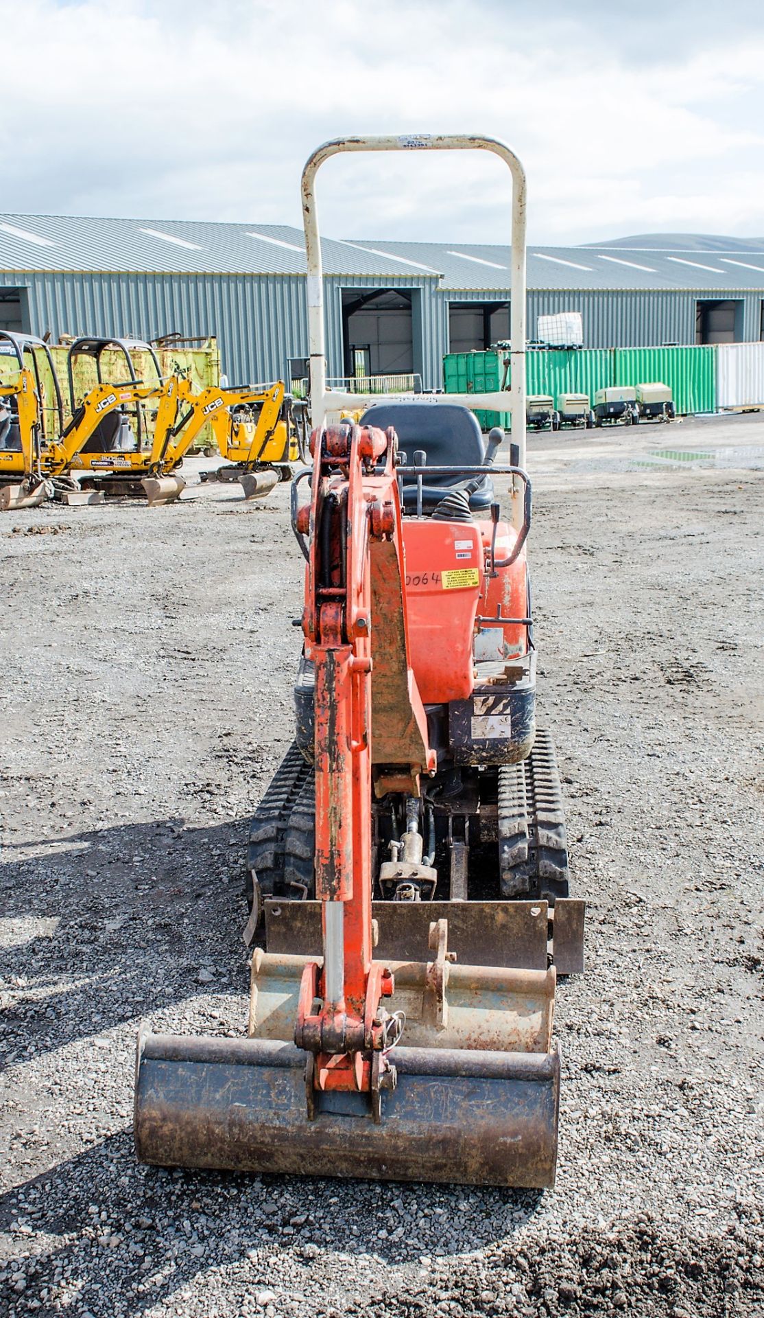 Kubota K008-3 0.8 tonne rubber tracked micro excavator Year: 2007 S/N: 17838 Recorded Hours: 2350 - Image 5 of 19