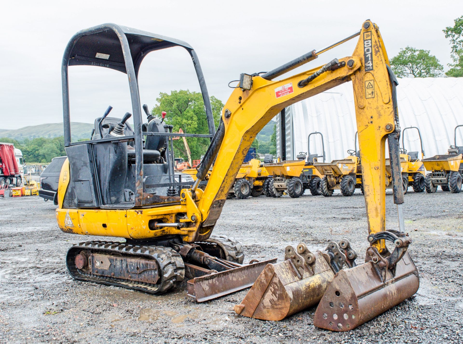 JCB 8014 CTS 1.5 tonne rubber tracked mini excavator Year: 2014 S/N: 2073493 Recorded Hours: 1892 - Image 2 of 20