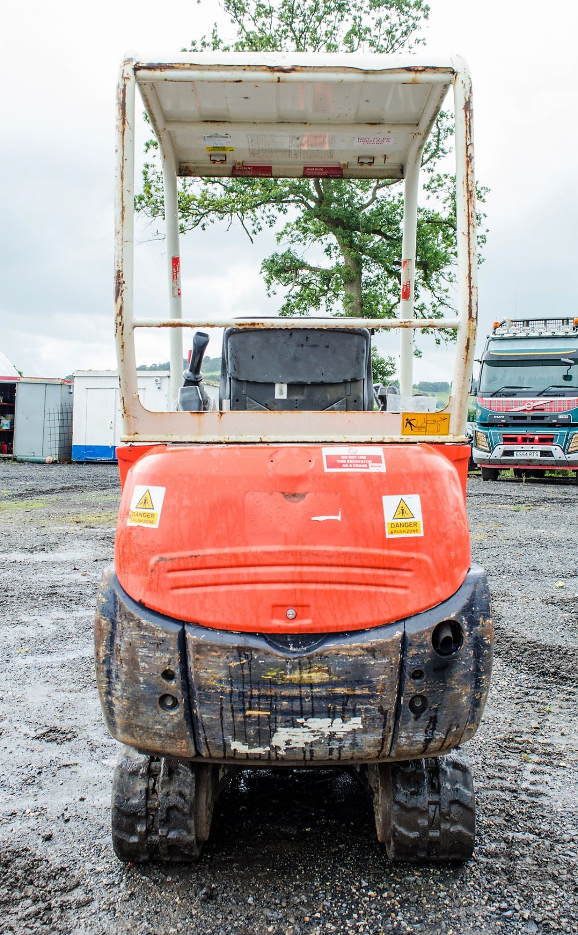 Kubota KX36-3 1.5 tonne rubber tracked mini excavator Year: S/N: 7075955 Recorded Hours: 3843 blade, - Image 6 of 19