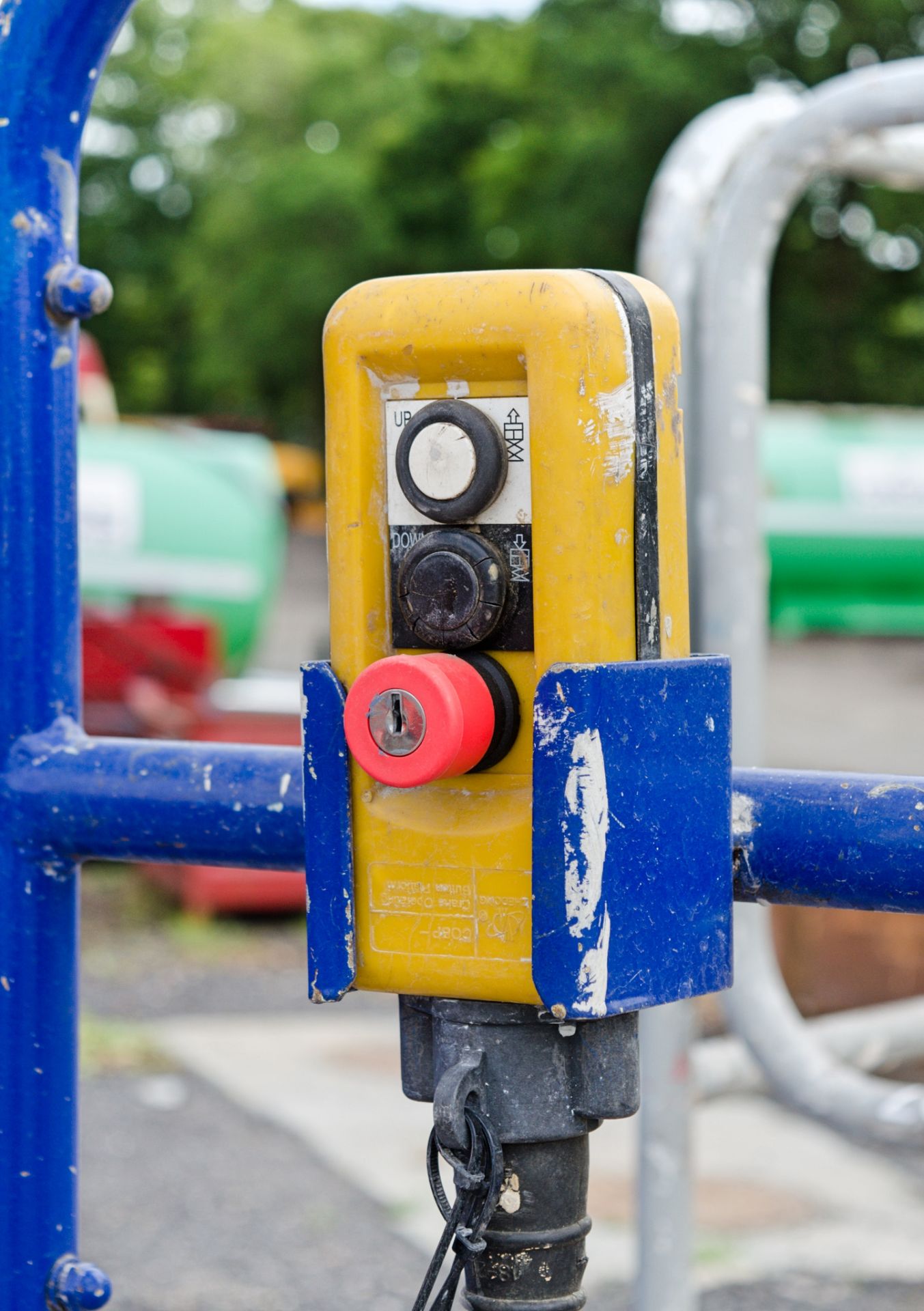 Pop Up push along battery electric access platform - Image 4 of 4