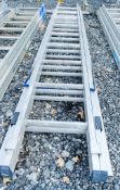 Triple stage extending aluminium ladder