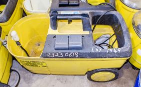 Karcher Puzzi 100 240v carpet cleaning machine