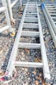 Triple stage extending aluminium ladder