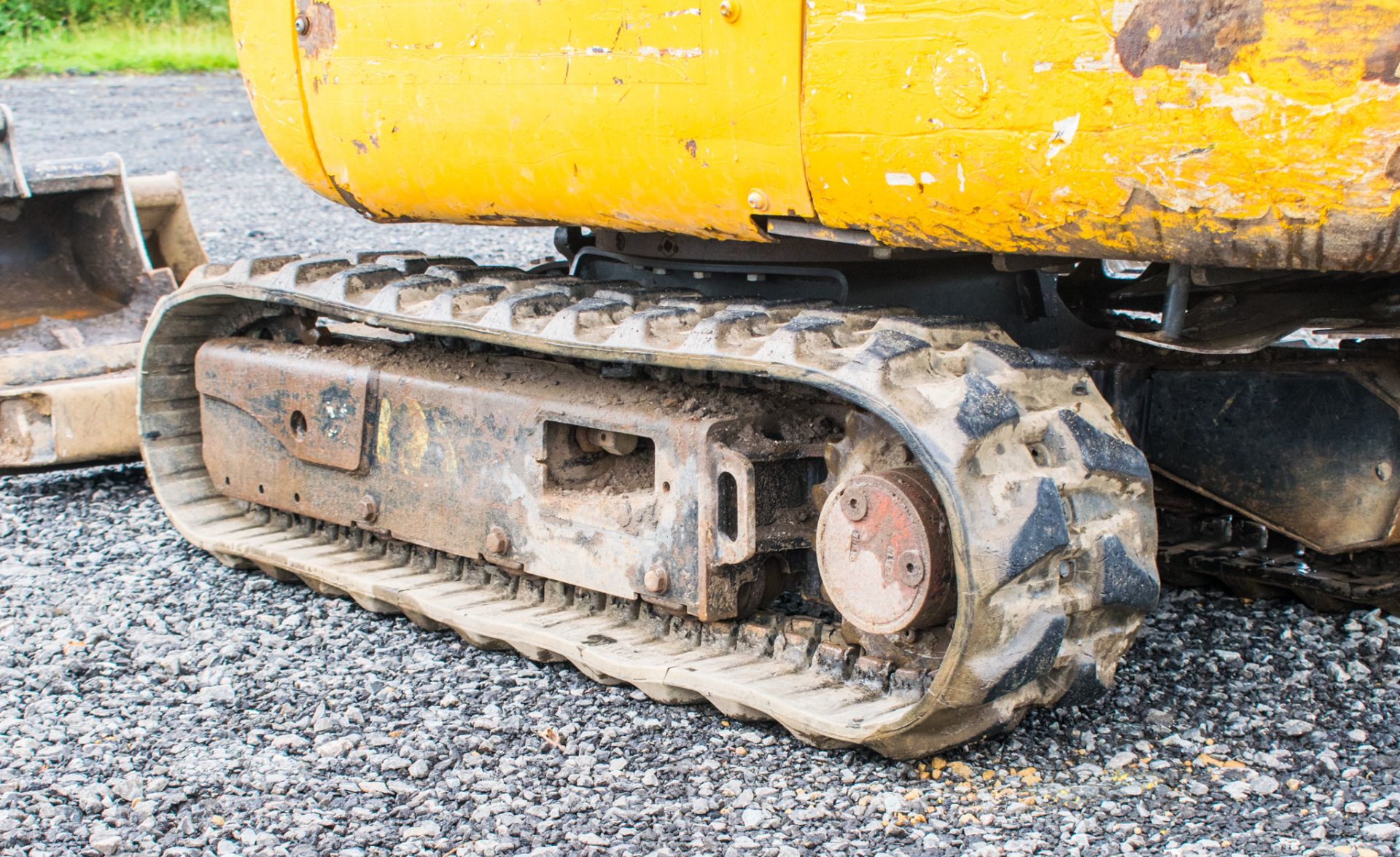 JCB 8014 CTS 1.4 tonne rubber tracked mini excavator Year: 2014 S/N: 70517 Recorded Hours: 1943 - Image 9 of 18