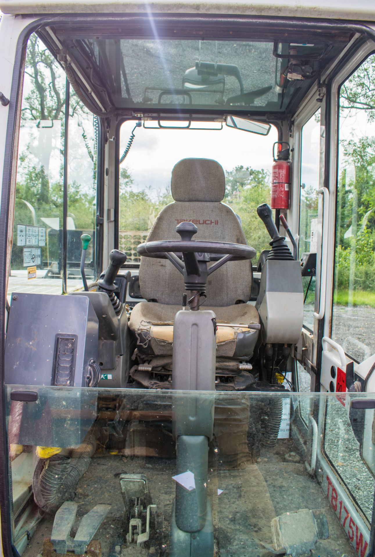 Takeuchi TB 175W 7.5 tonne wheeled excavator Year: 2010 S/N: 175400387 Recorded Hours: 7917 piped, - Image 17 of 20